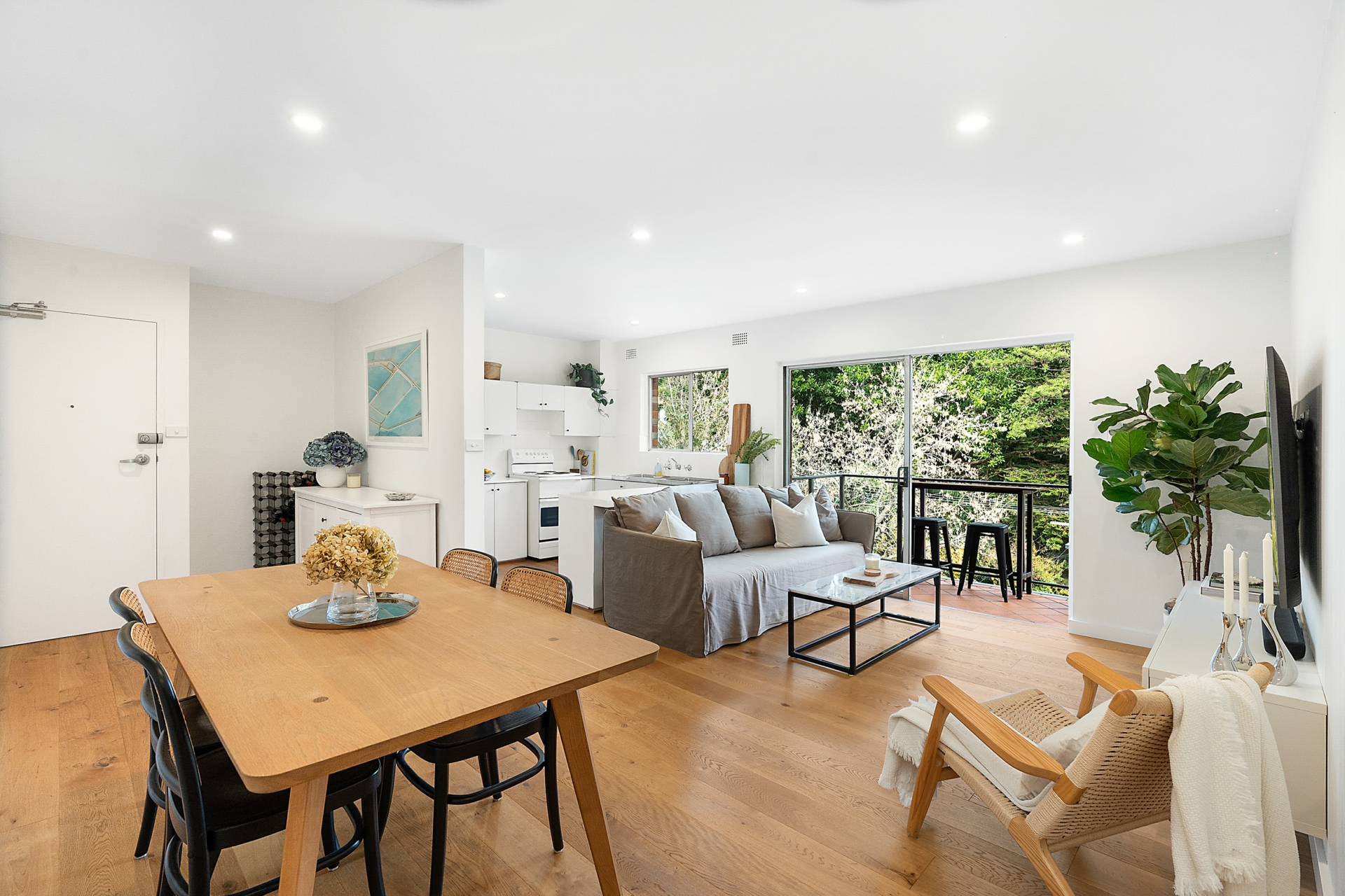 Living Dining