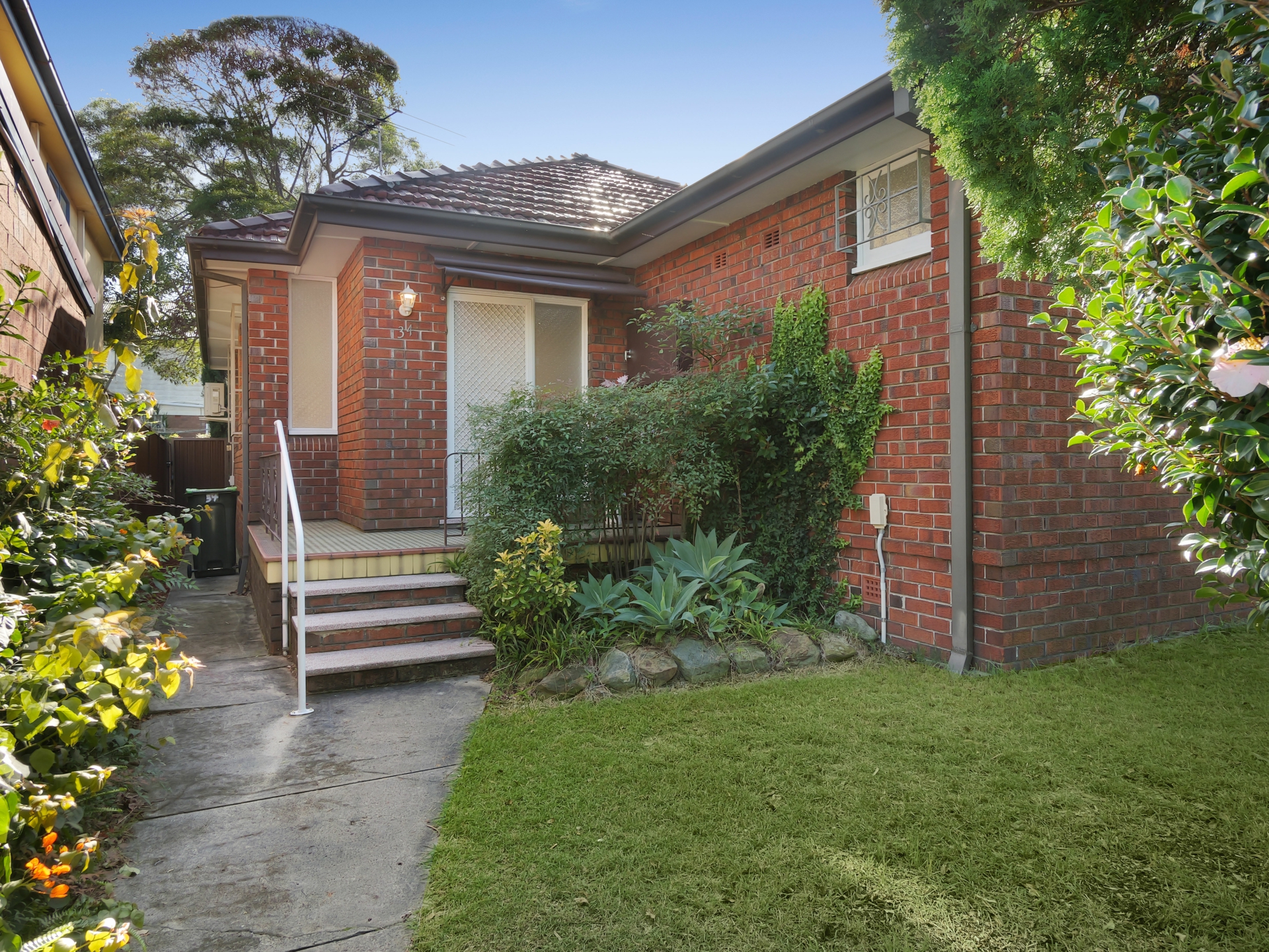 34 Universal Street, EASTLAKES
