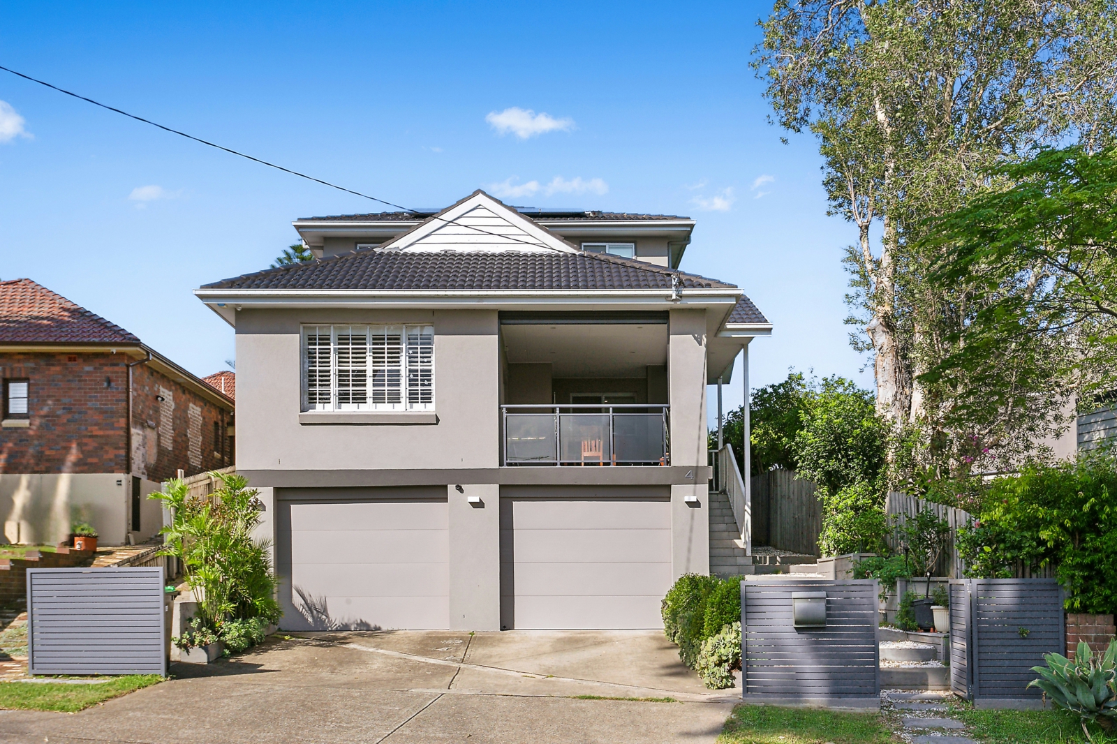 4 St Helena Parade, EASTLAKES