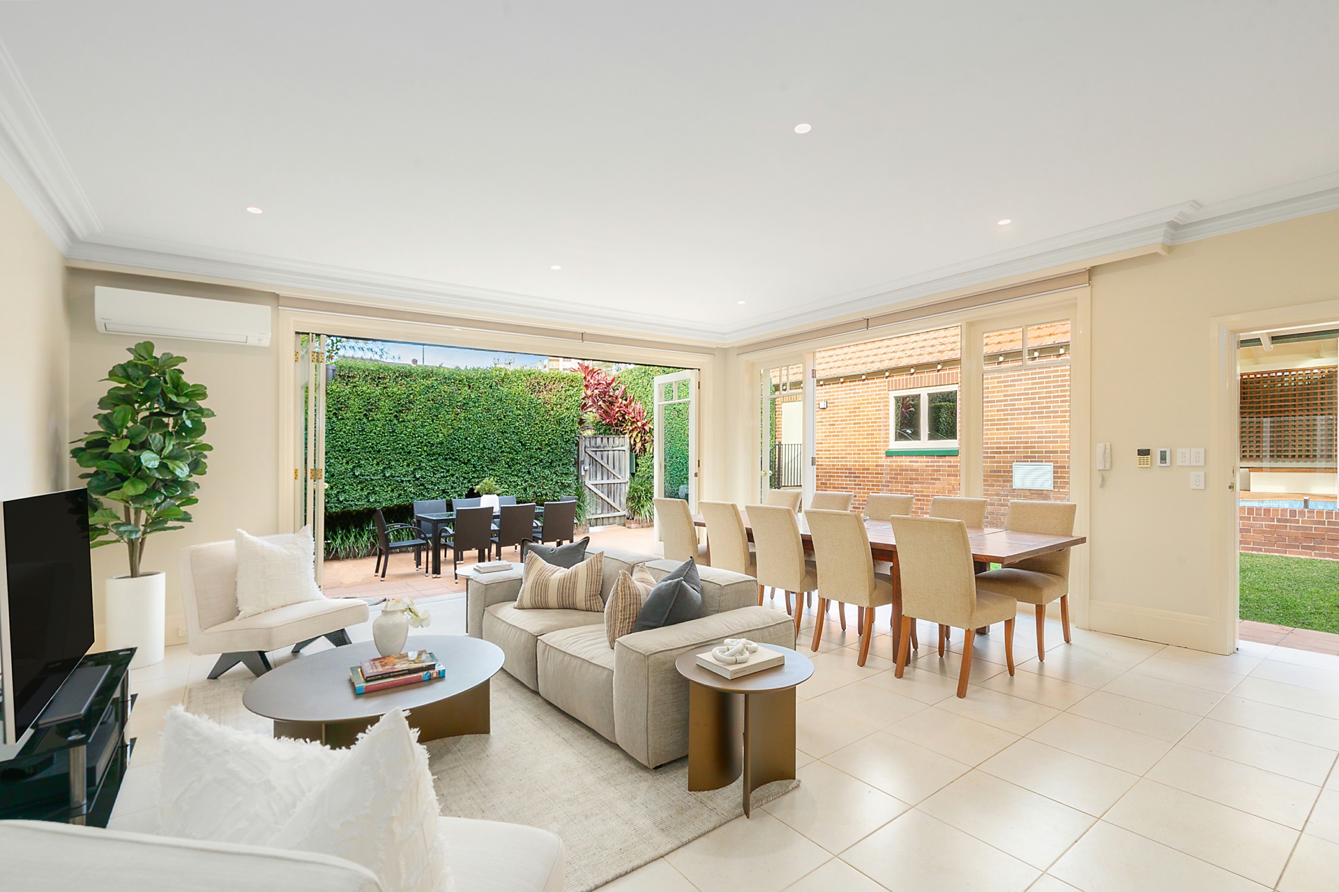 Living Dining