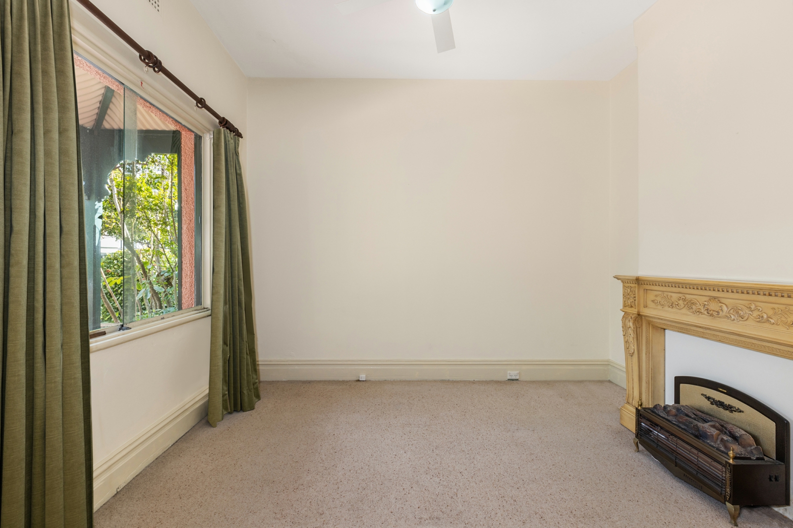 Bedroom_1