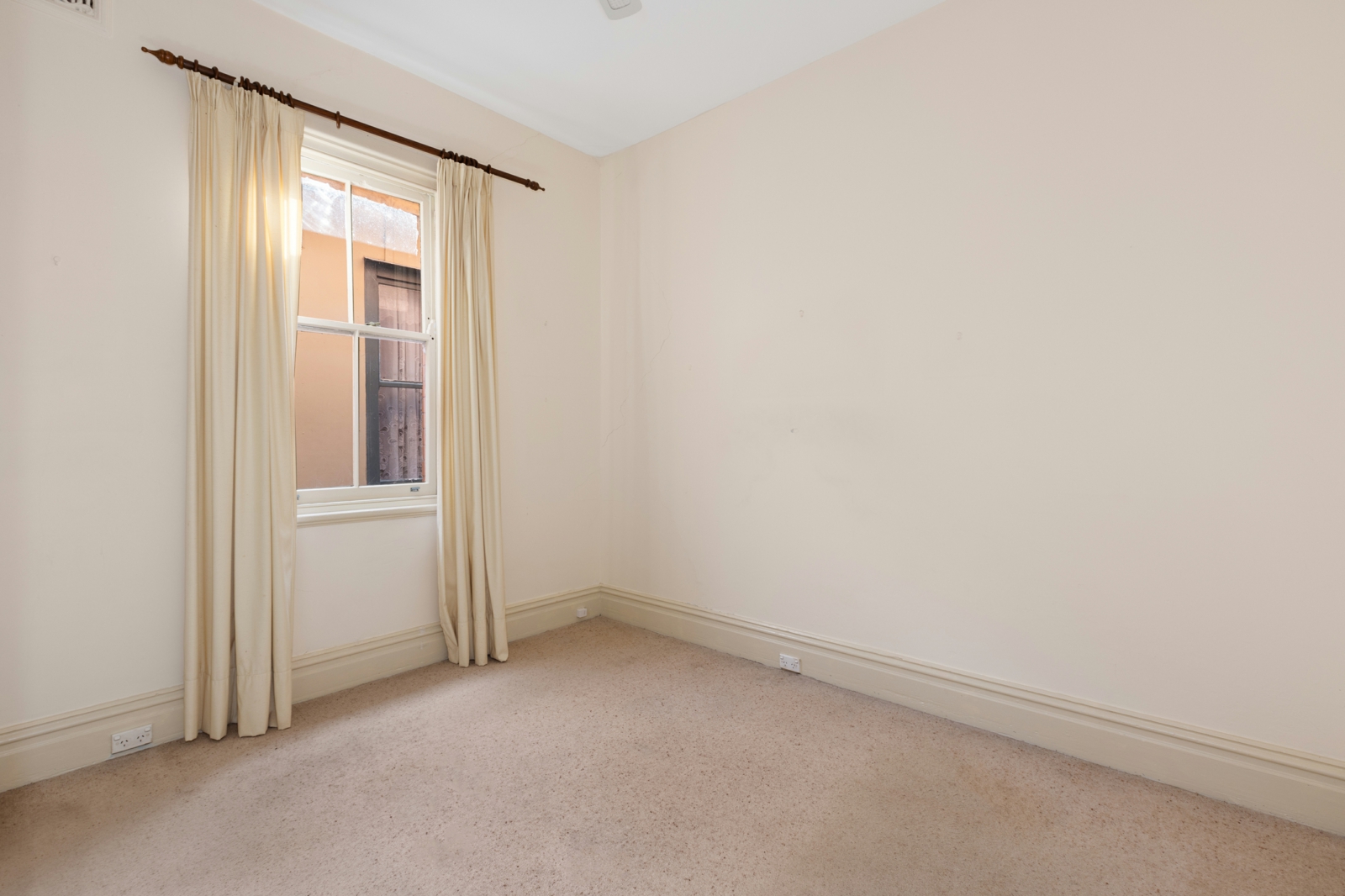 Bedroom_2