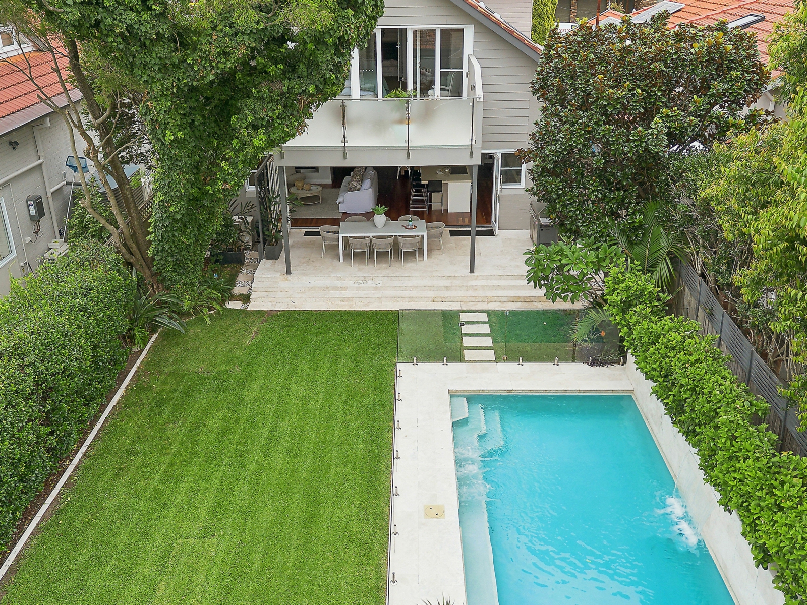 8 Rhodes Avenue,Naremburn