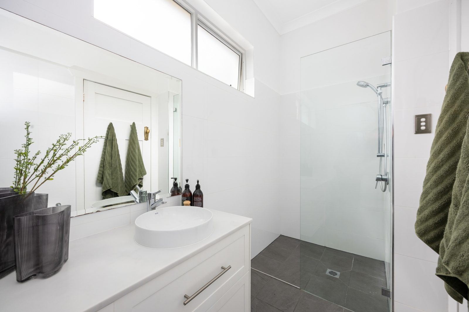 33 Hector , Willoughby 2068, NSW-7.jpg