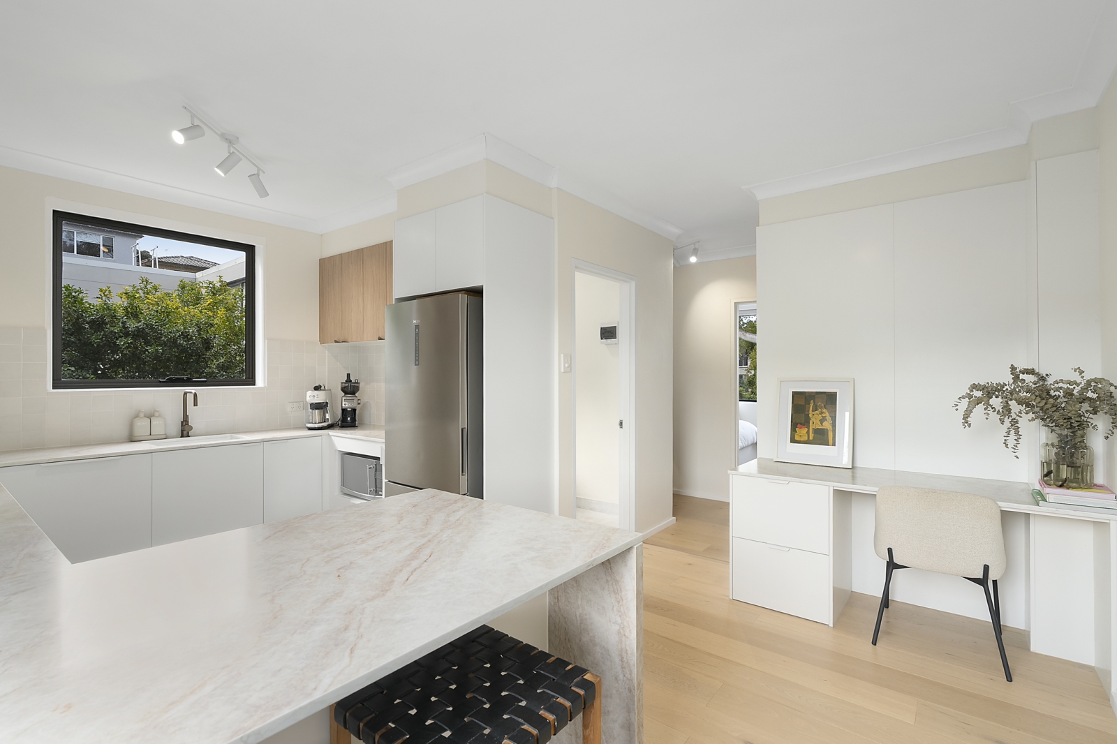 Kitchen 2.jpg
