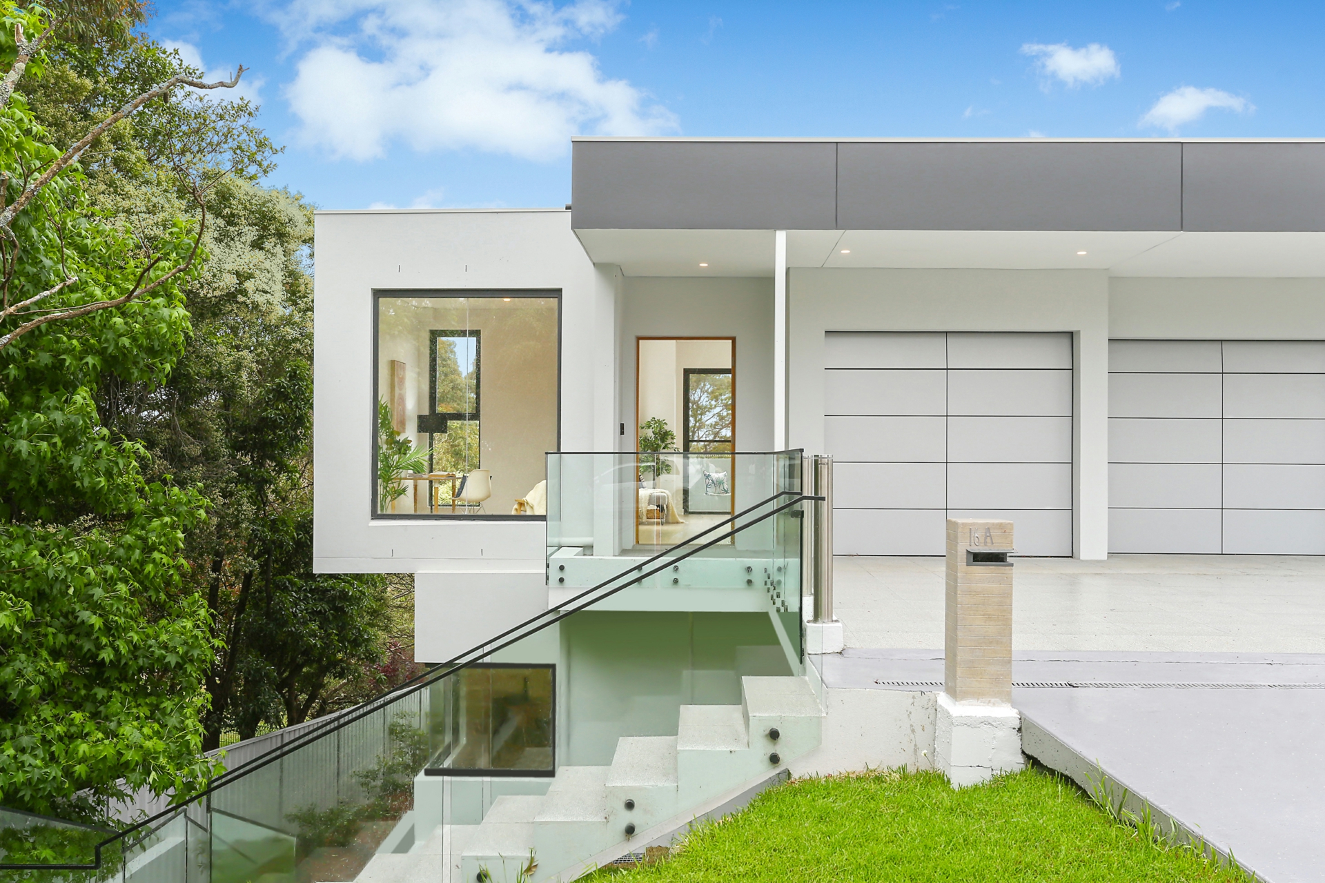 16A Curtis Avenue, TAREN POINT