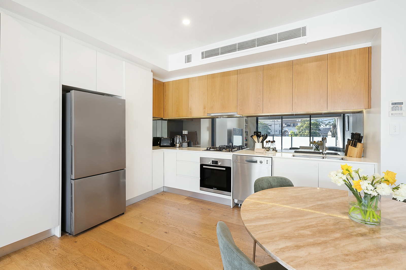 kitchen_dining