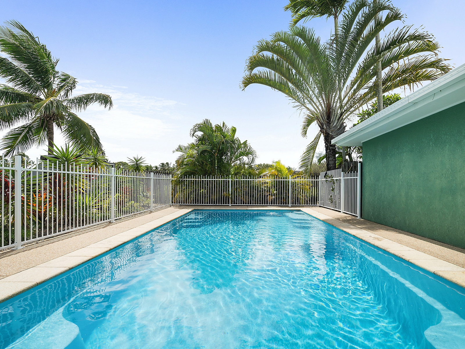 Downloaded-premium54844979-Pool.jpg