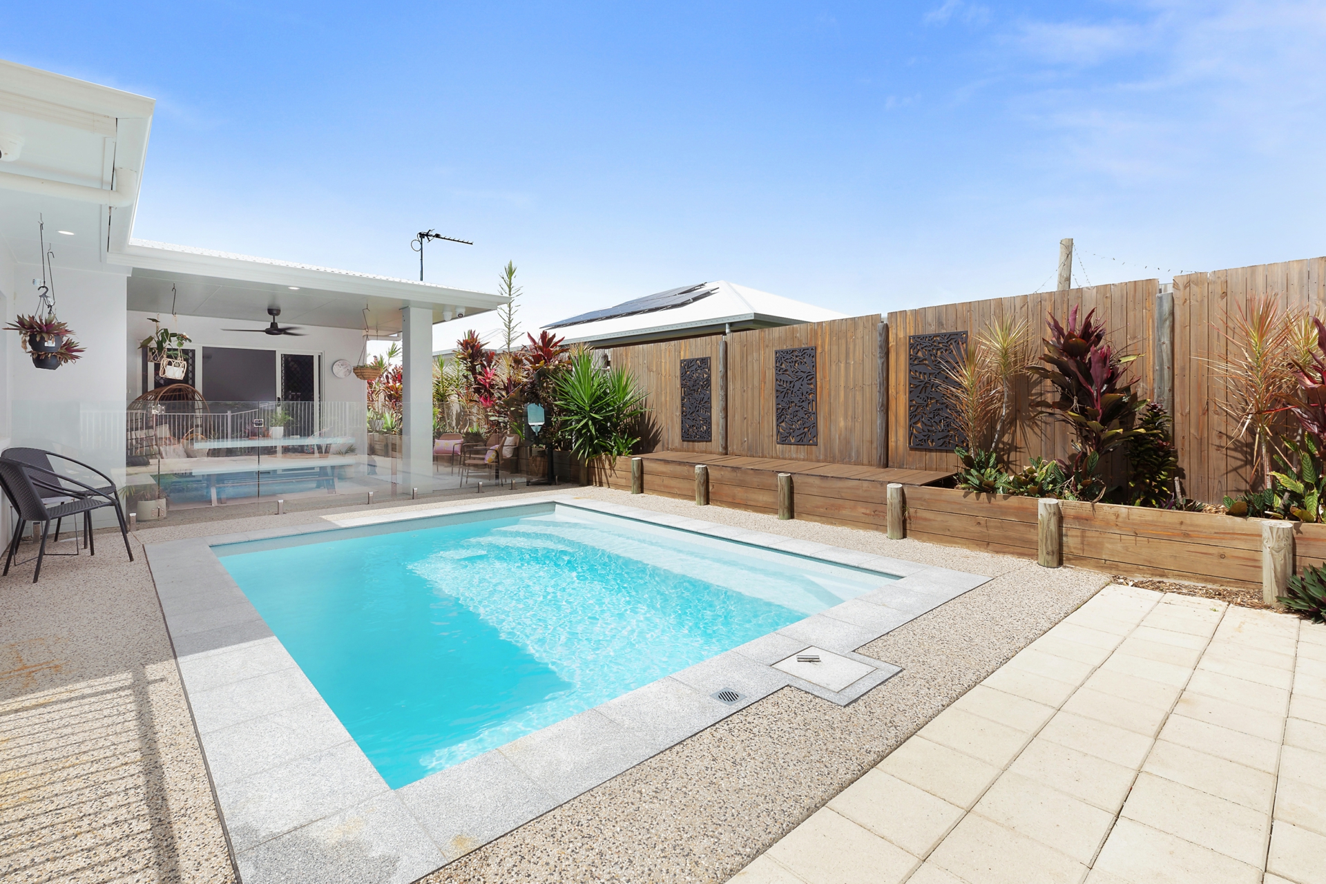 Pool 2