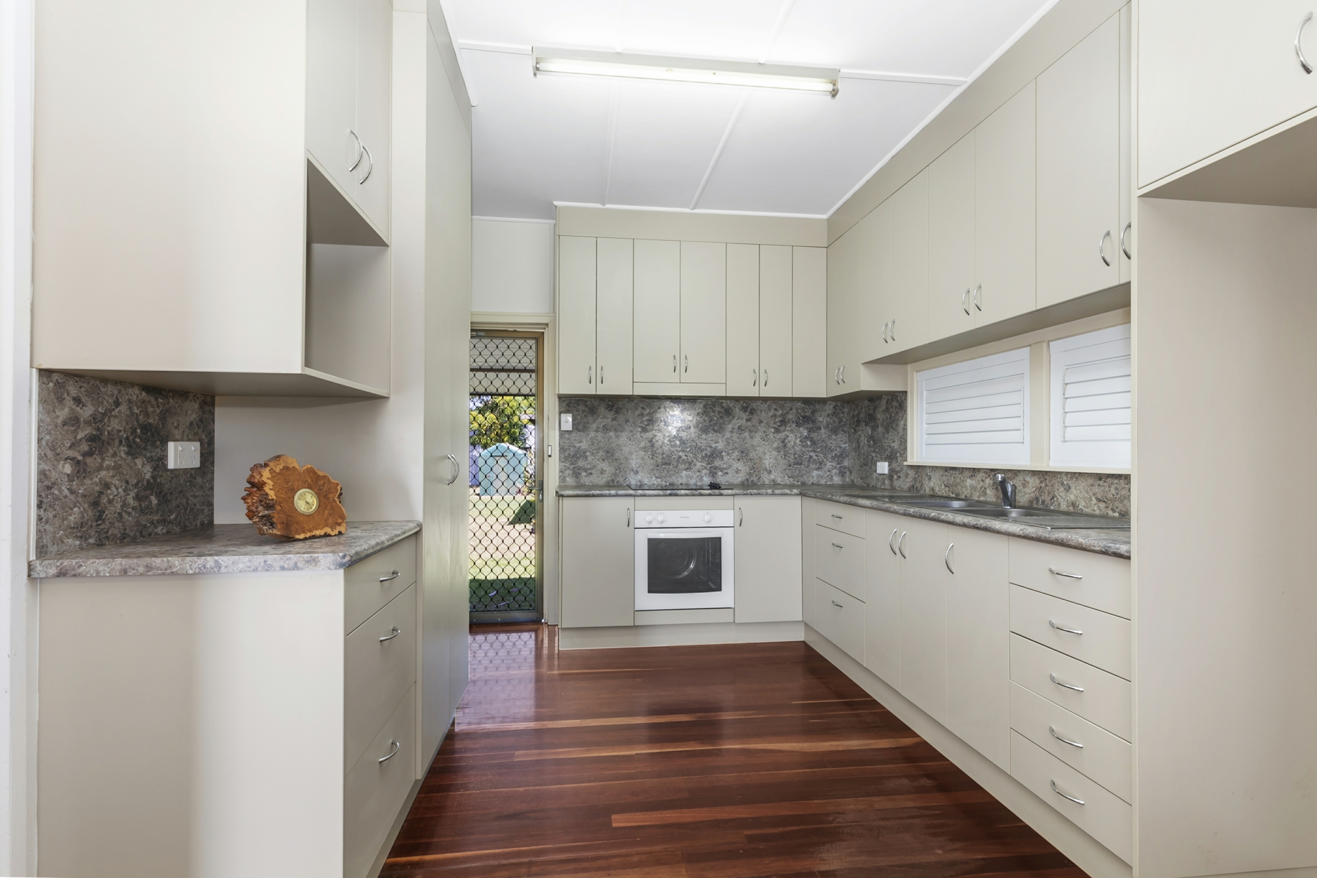 Kitchen_2