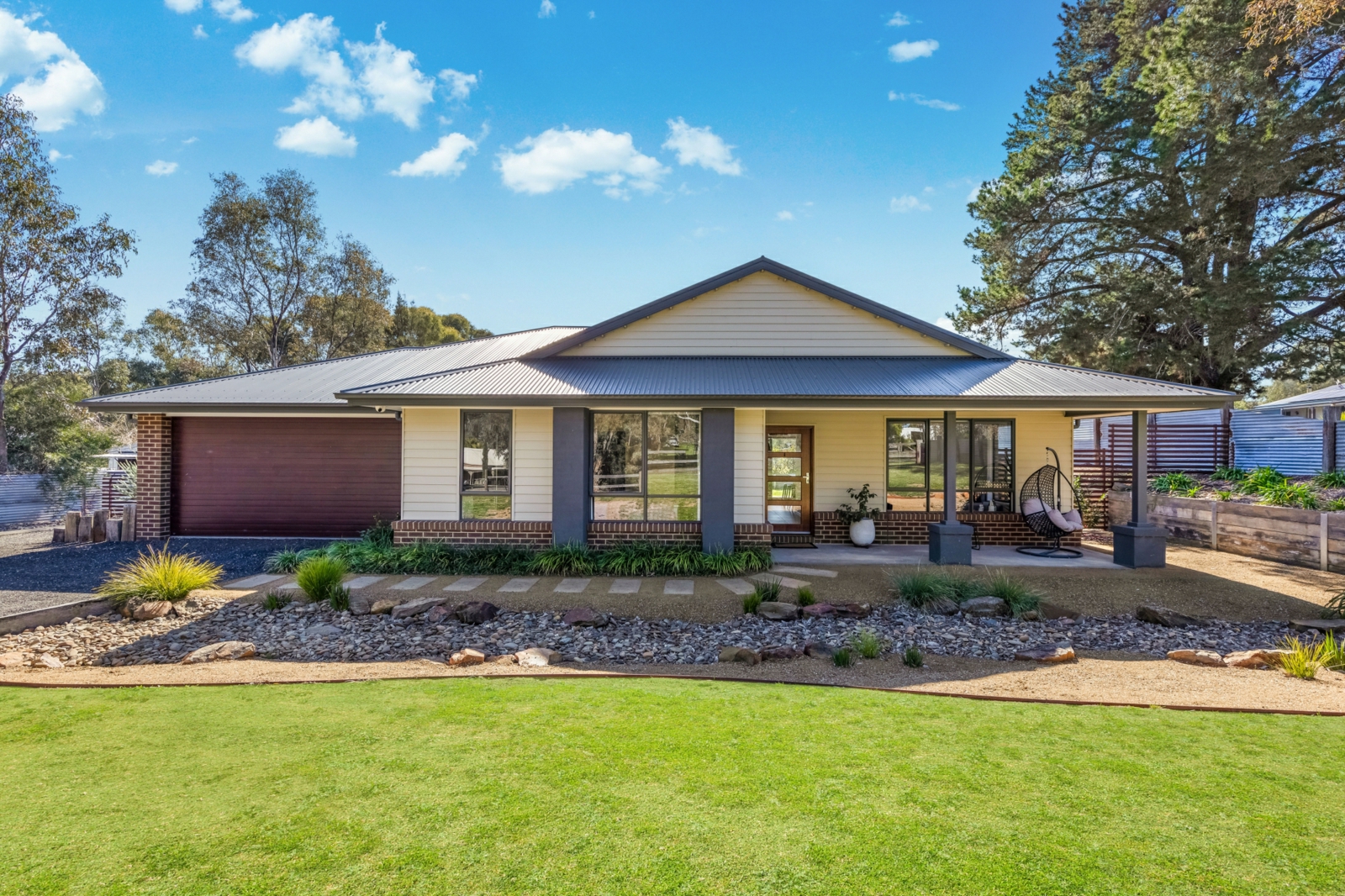 15 Broadway, LOCKWOOD SOUTH