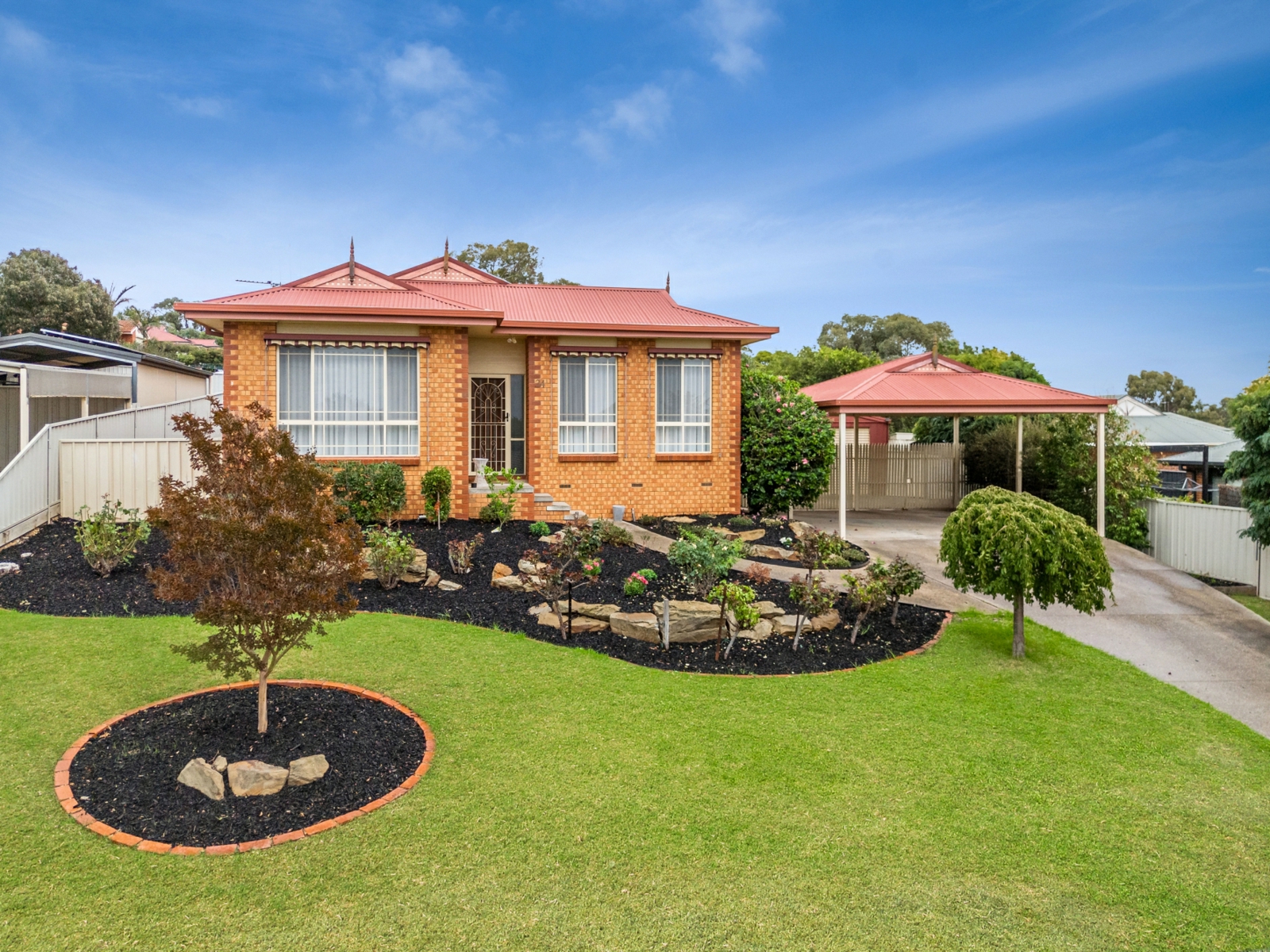 24 Duke Street, KANGAROO FLAT