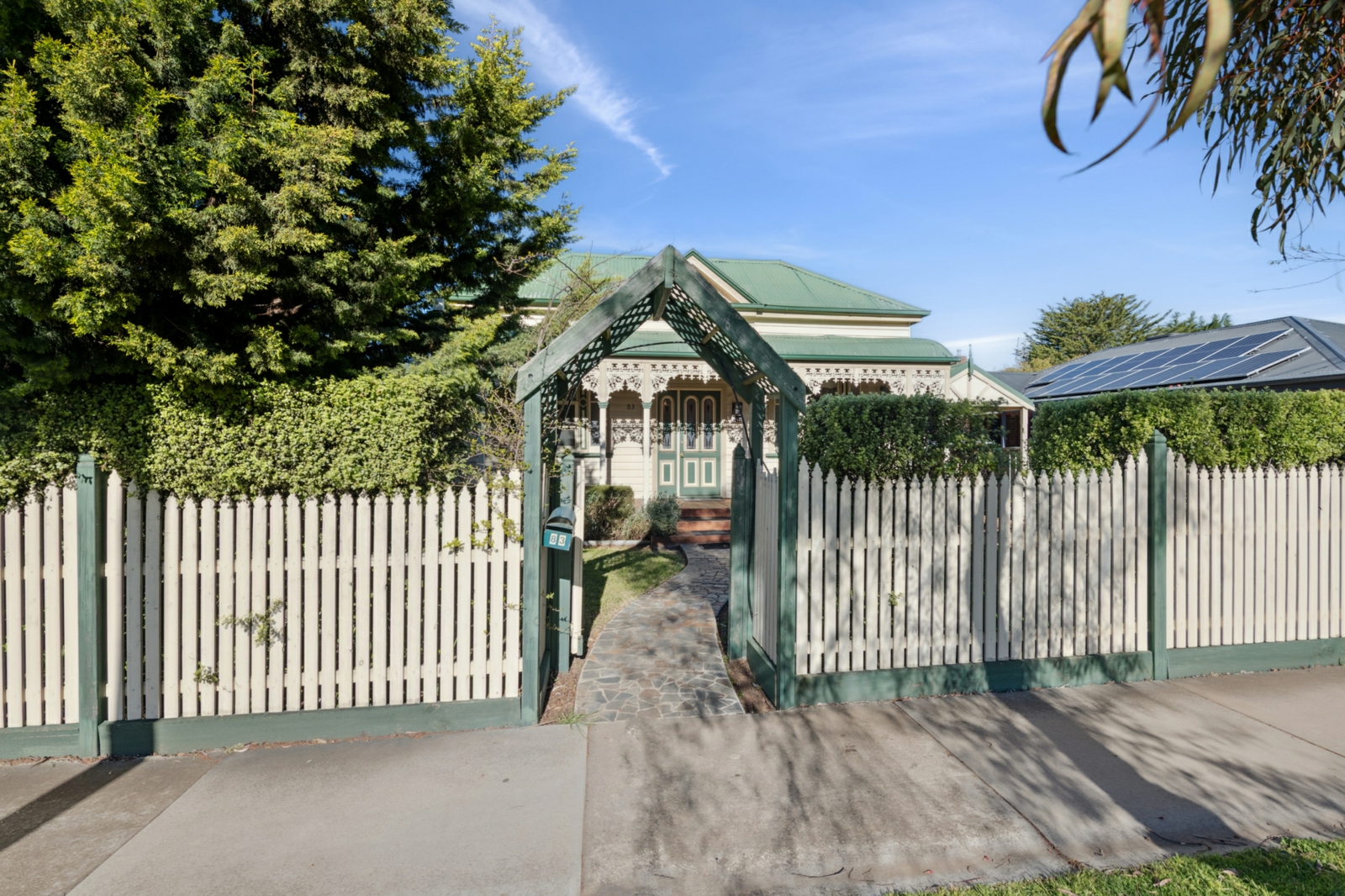 83 Carpenter Street,Quarry Hill