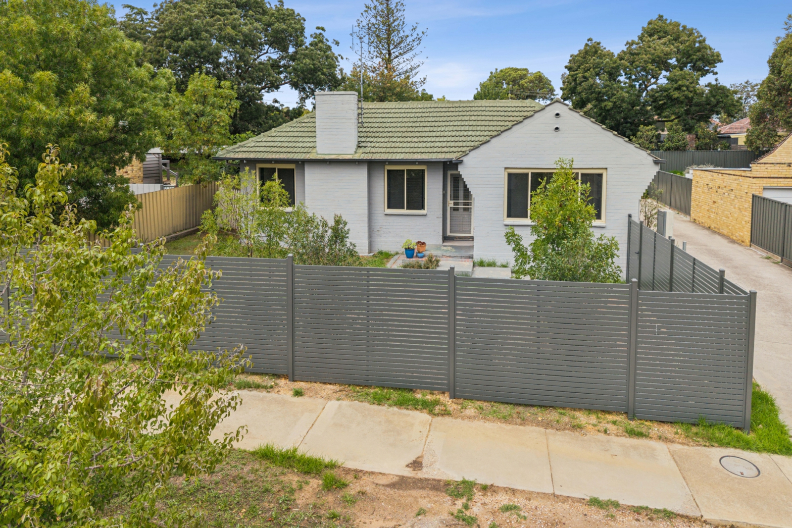 24 Ewing Avenue, FLORA HILL