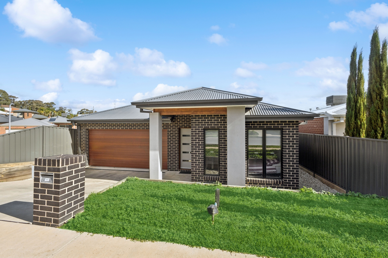24 Hesse Avenue, FLORA HILL