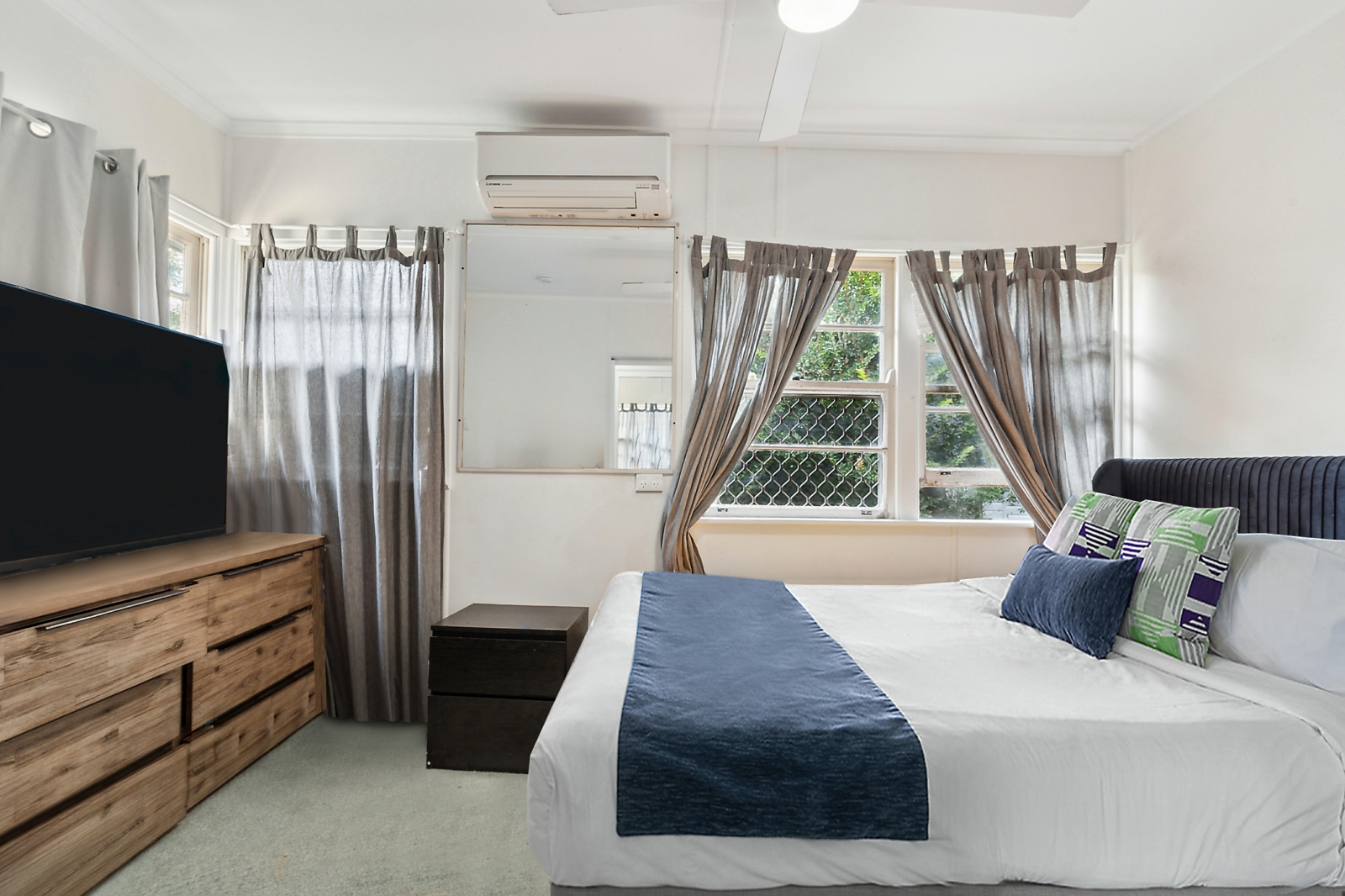 Bedroom_a