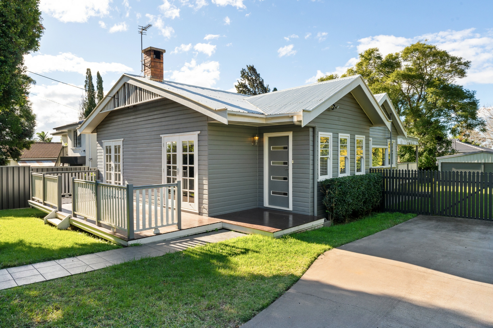 9 Patricia Street, MOUNT LOFTY