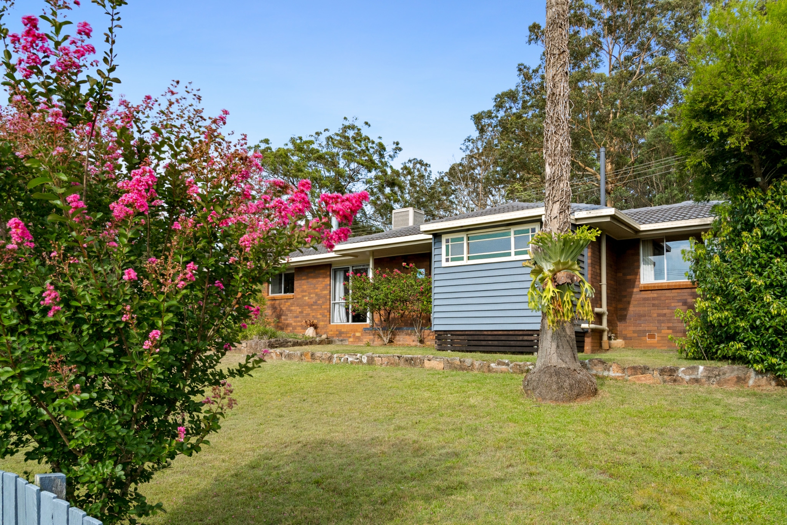 28 Railway Terrace, CROWS NEST