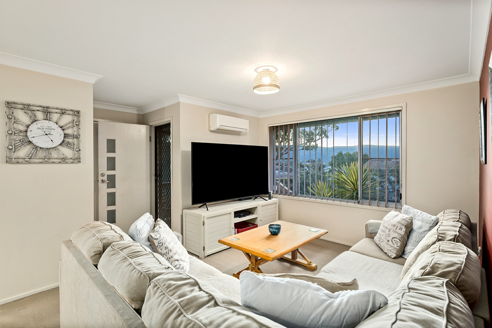 LowRes-22197_322 Princes Highway Dapto_1