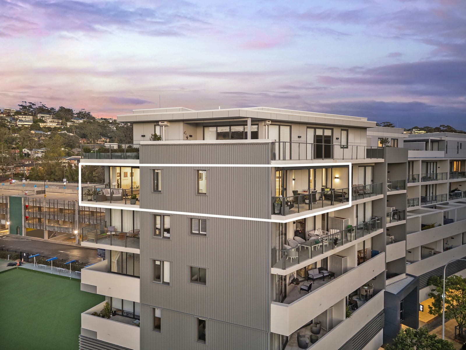 506/6 Pine Tree Lane,Terrigal