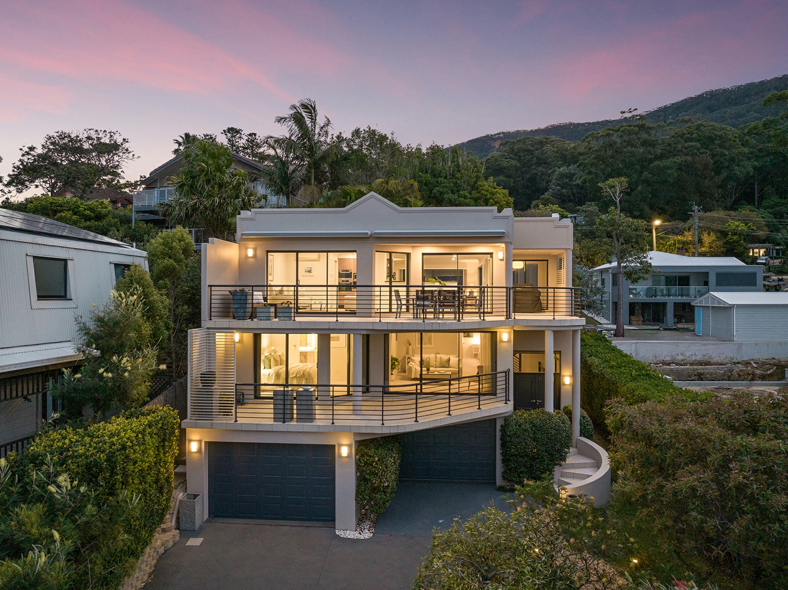 2 Haig Street, WOMBARRA
