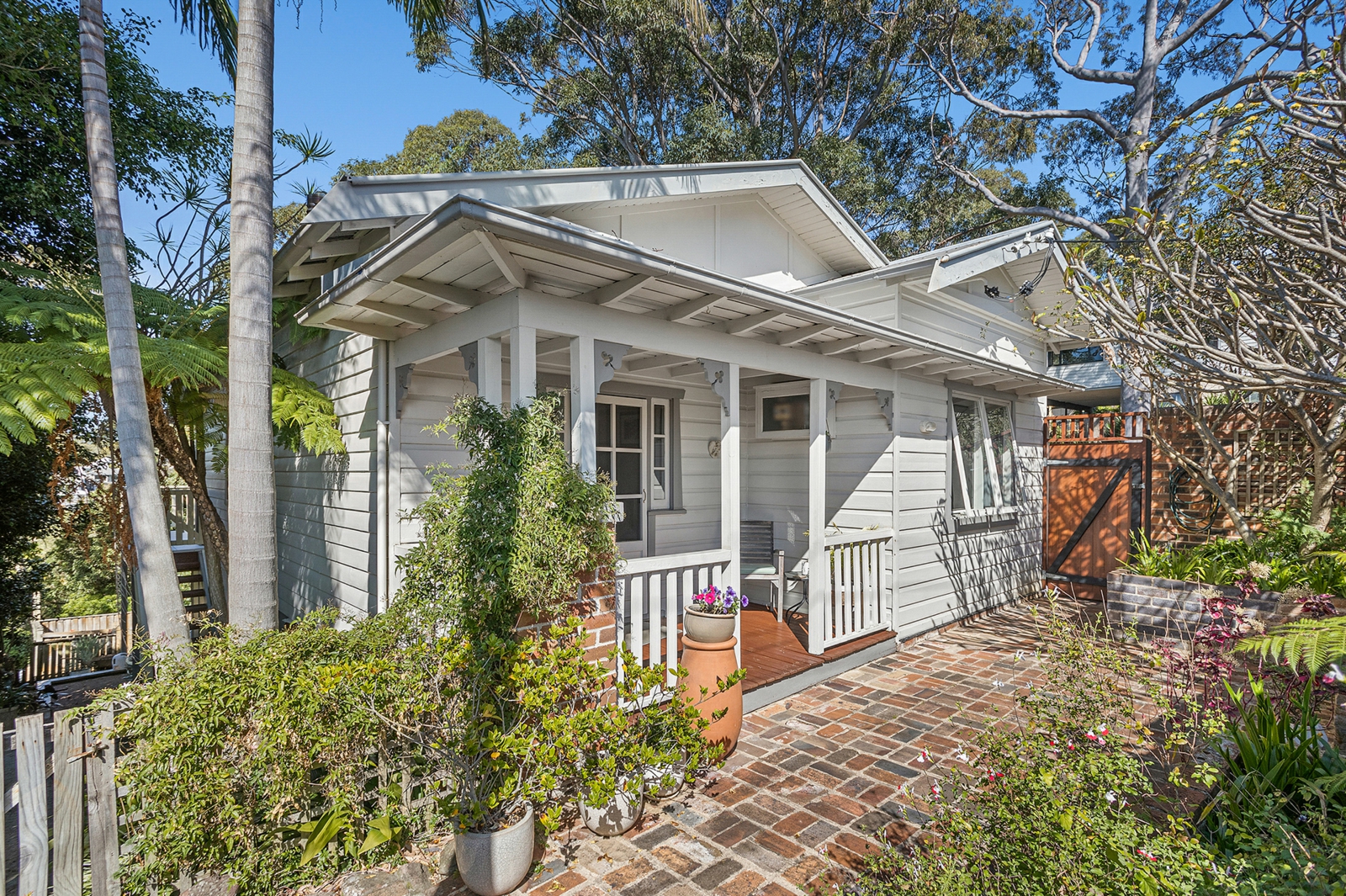 102 Princes Highway, THIRROUL