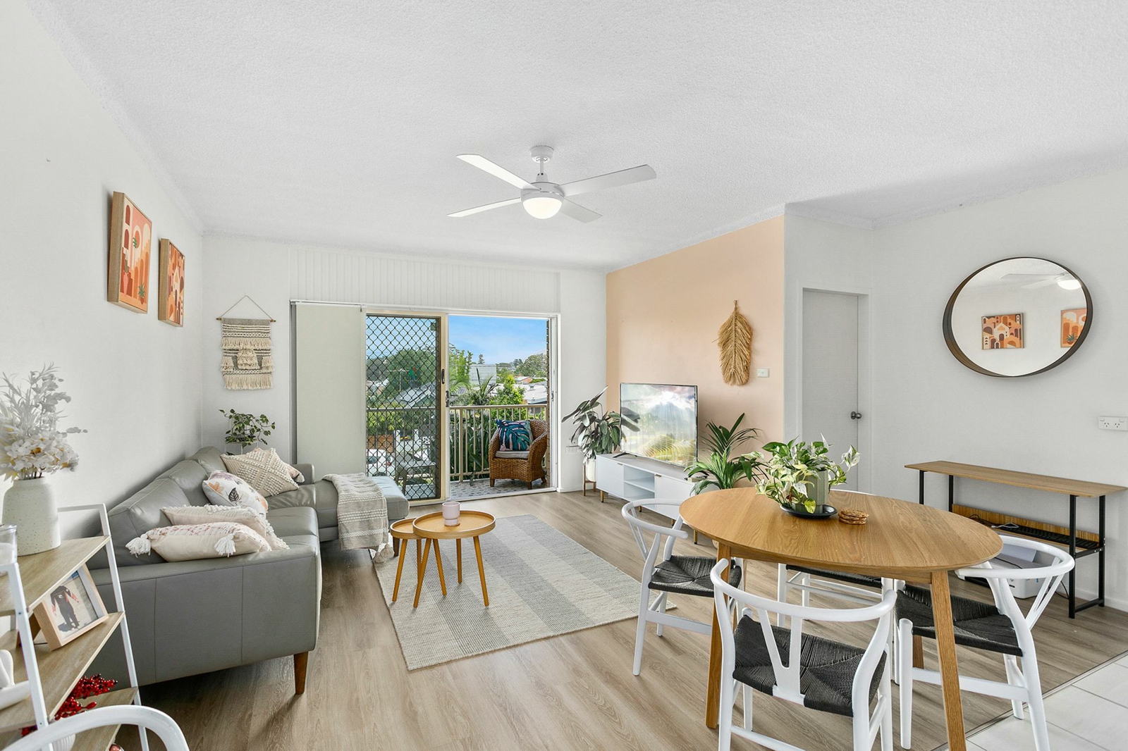 3/7 Russell Street, WOONONA