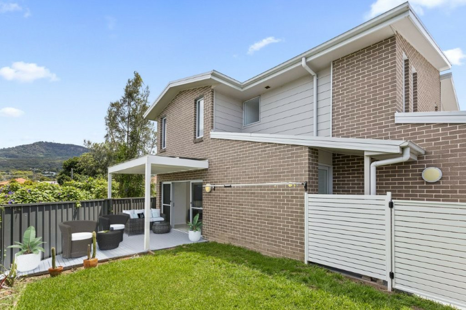 2/8 Sproule Crescent, BALGOWNIE