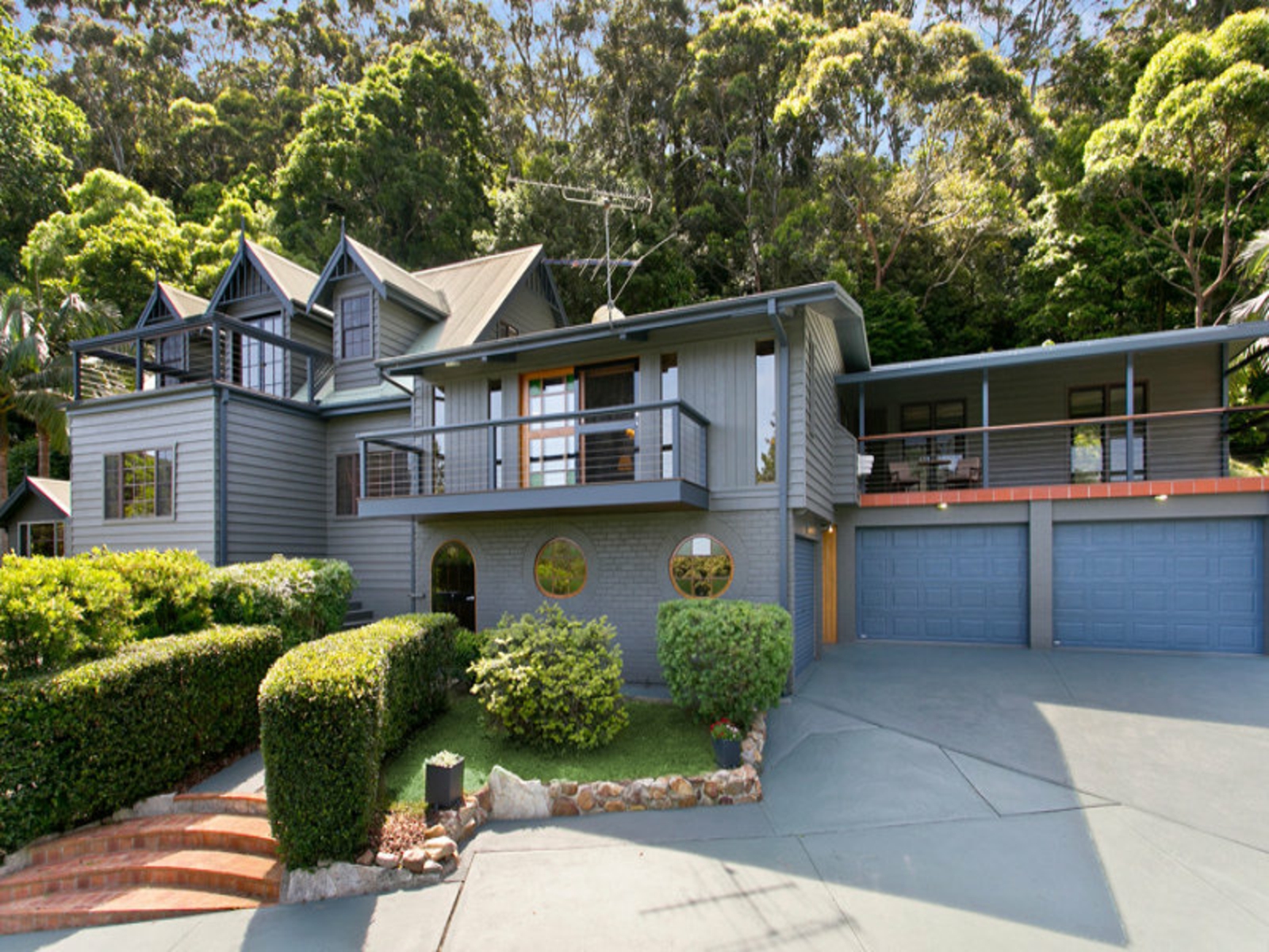 38 Morrison Avenue