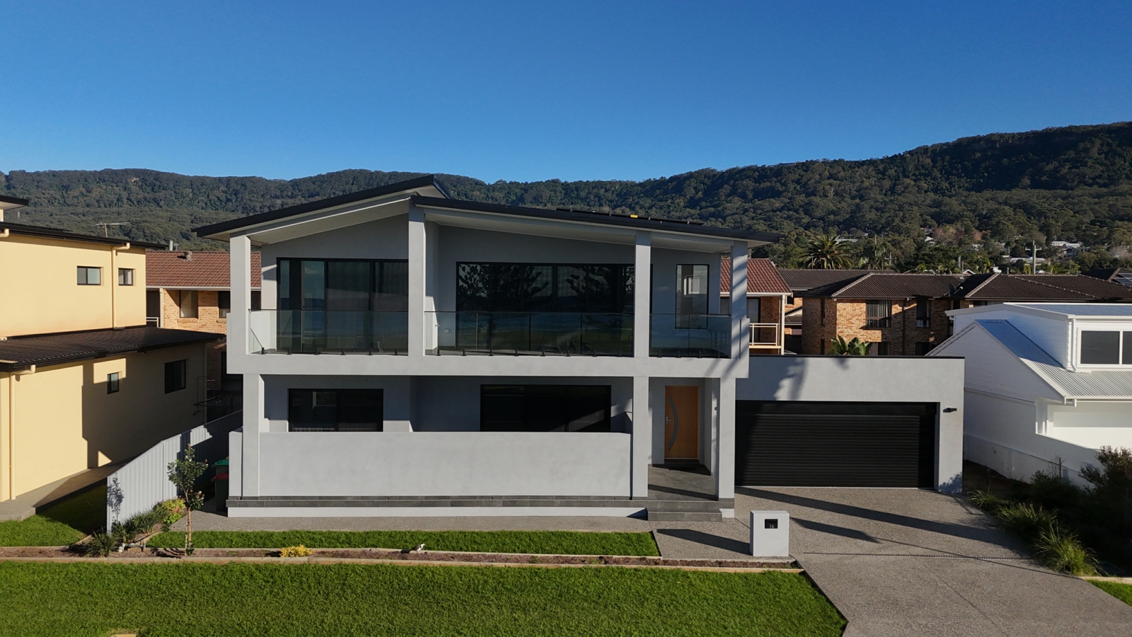 16 Cliff Parade, Thirroul - image 3