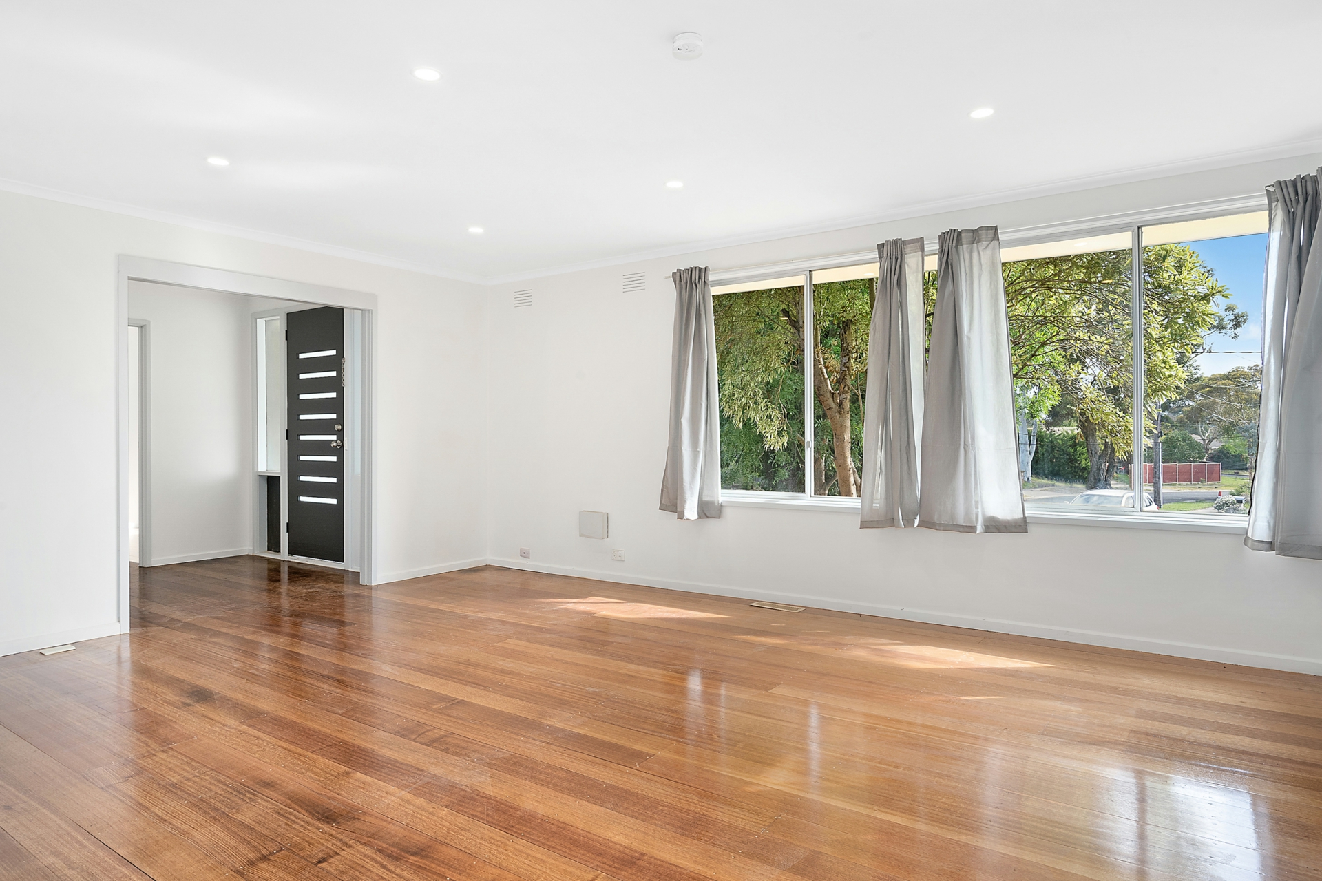 emptyroom 2