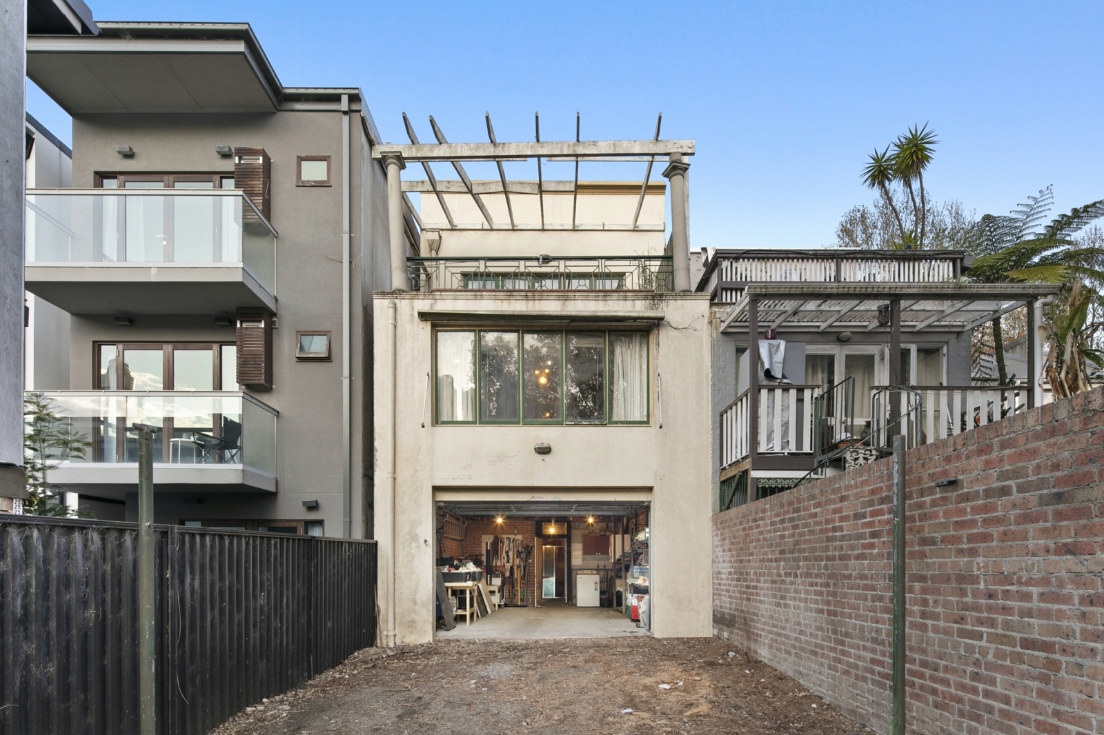 16.Rear facade.jpg