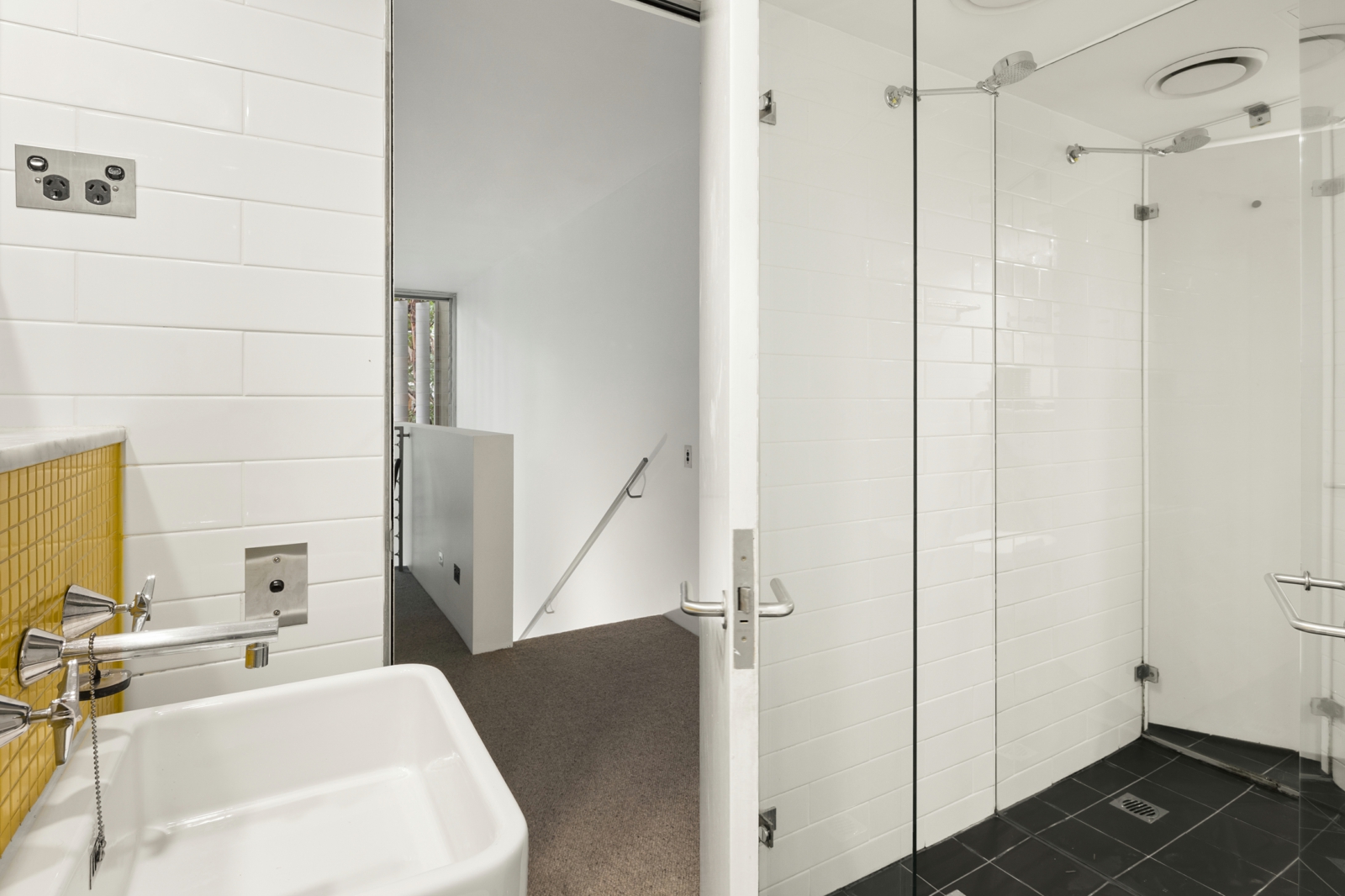 11.Bath 2.jpg