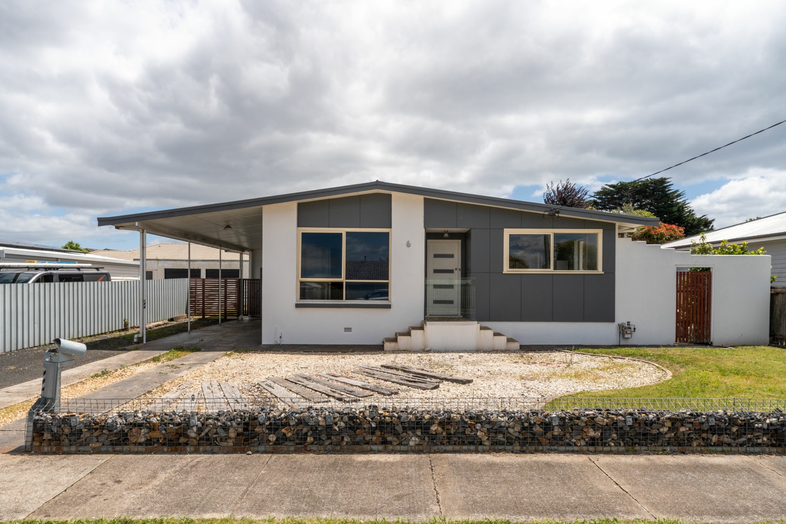 6 Broadhurst Avenue, DEVONPORT
