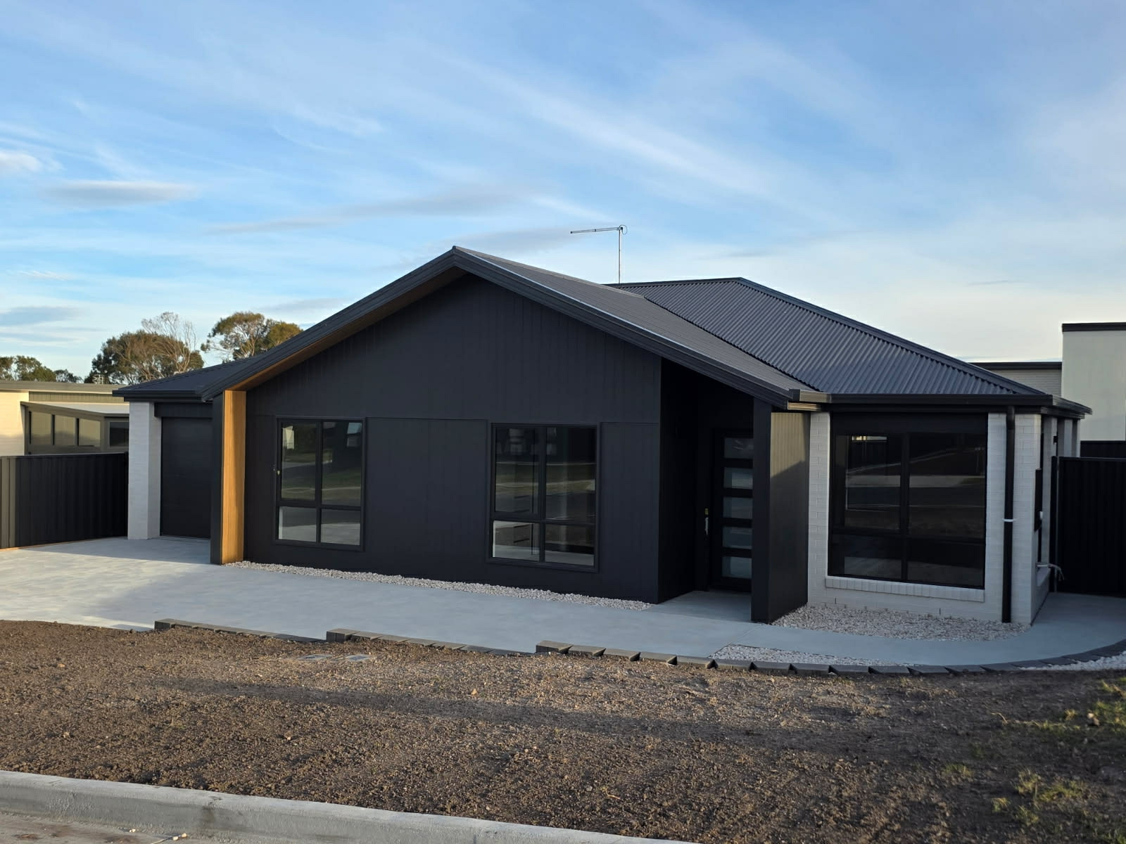 4 Lockwood Street, SHEARWATER