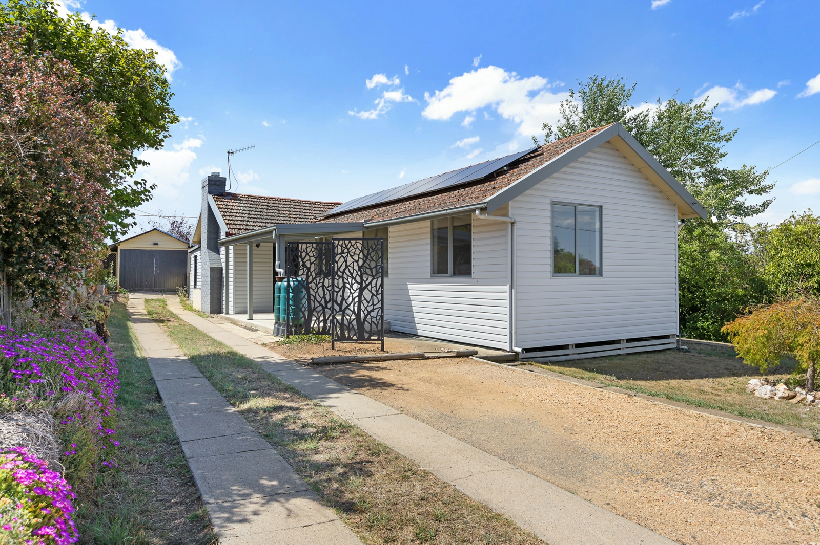 3 Kanuna Place, COOMA