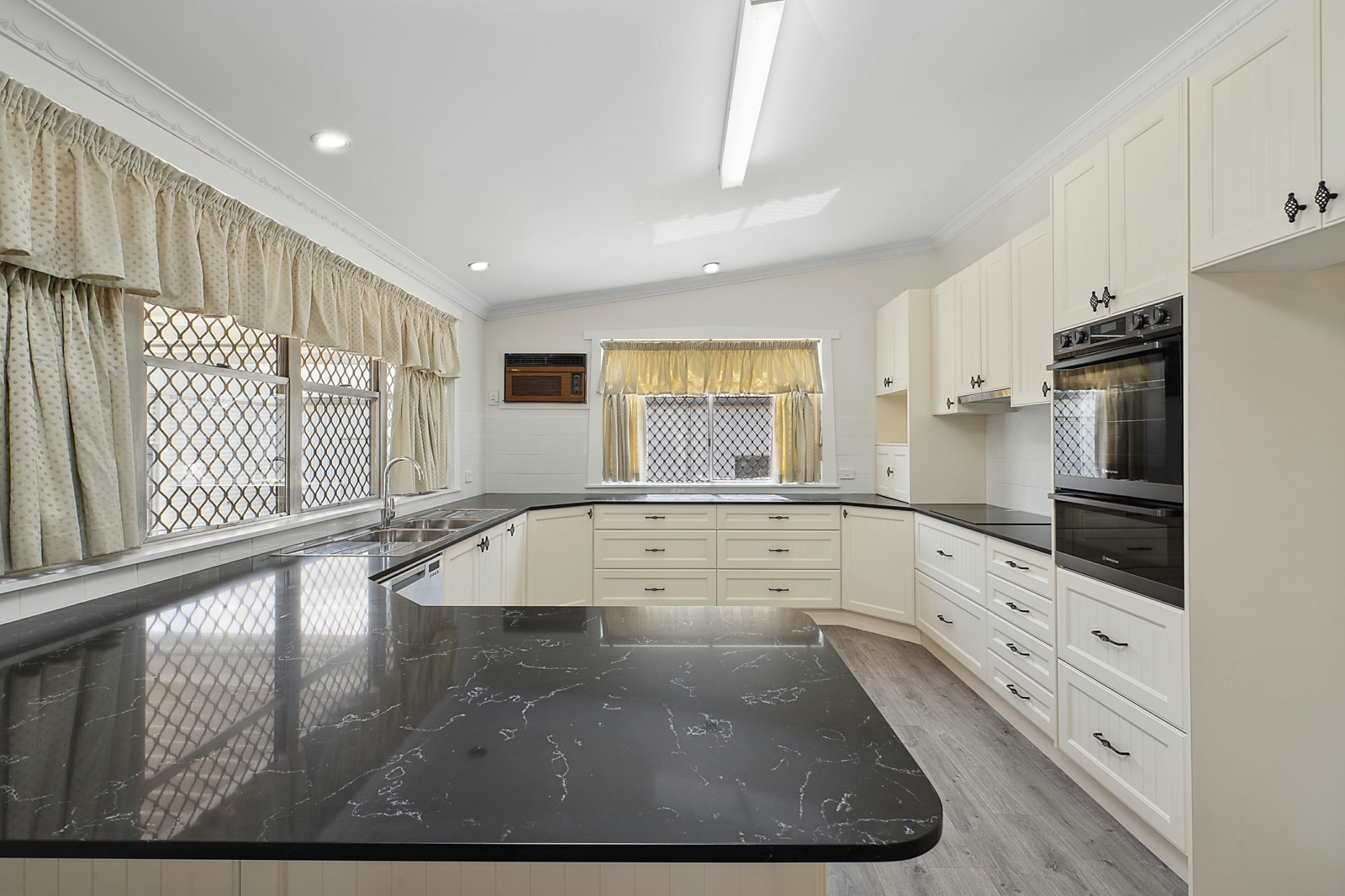 Kitchen 2