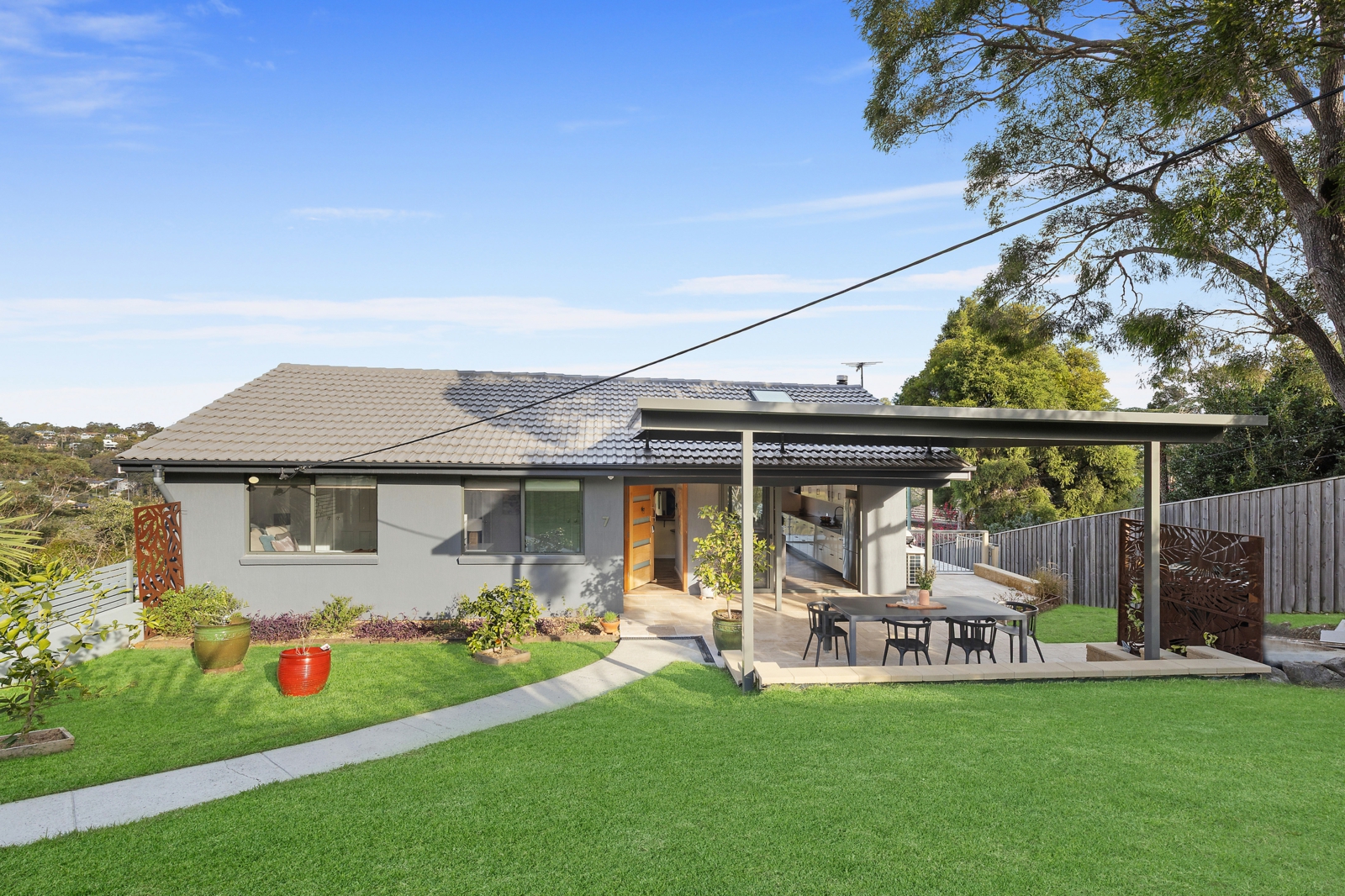 7 Gwandalan Cres, Berowra_Facade.jpg