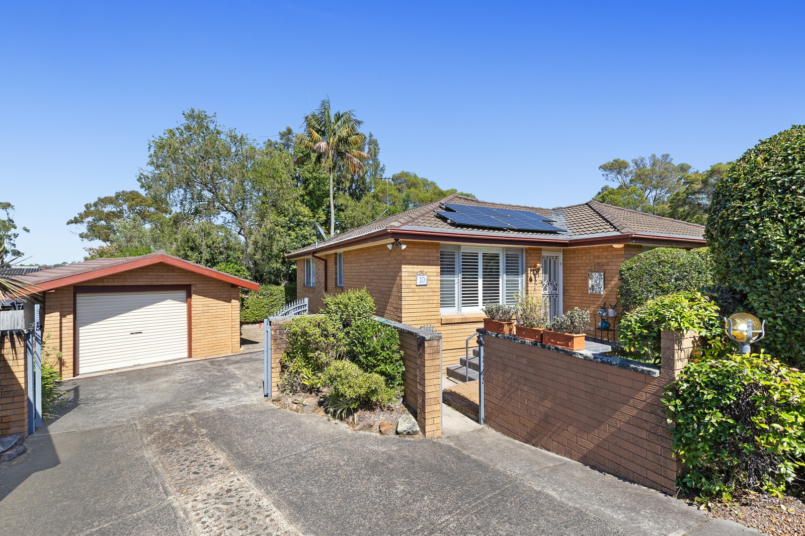 10 Cullenya Cl, Berowra_Facade.jpg