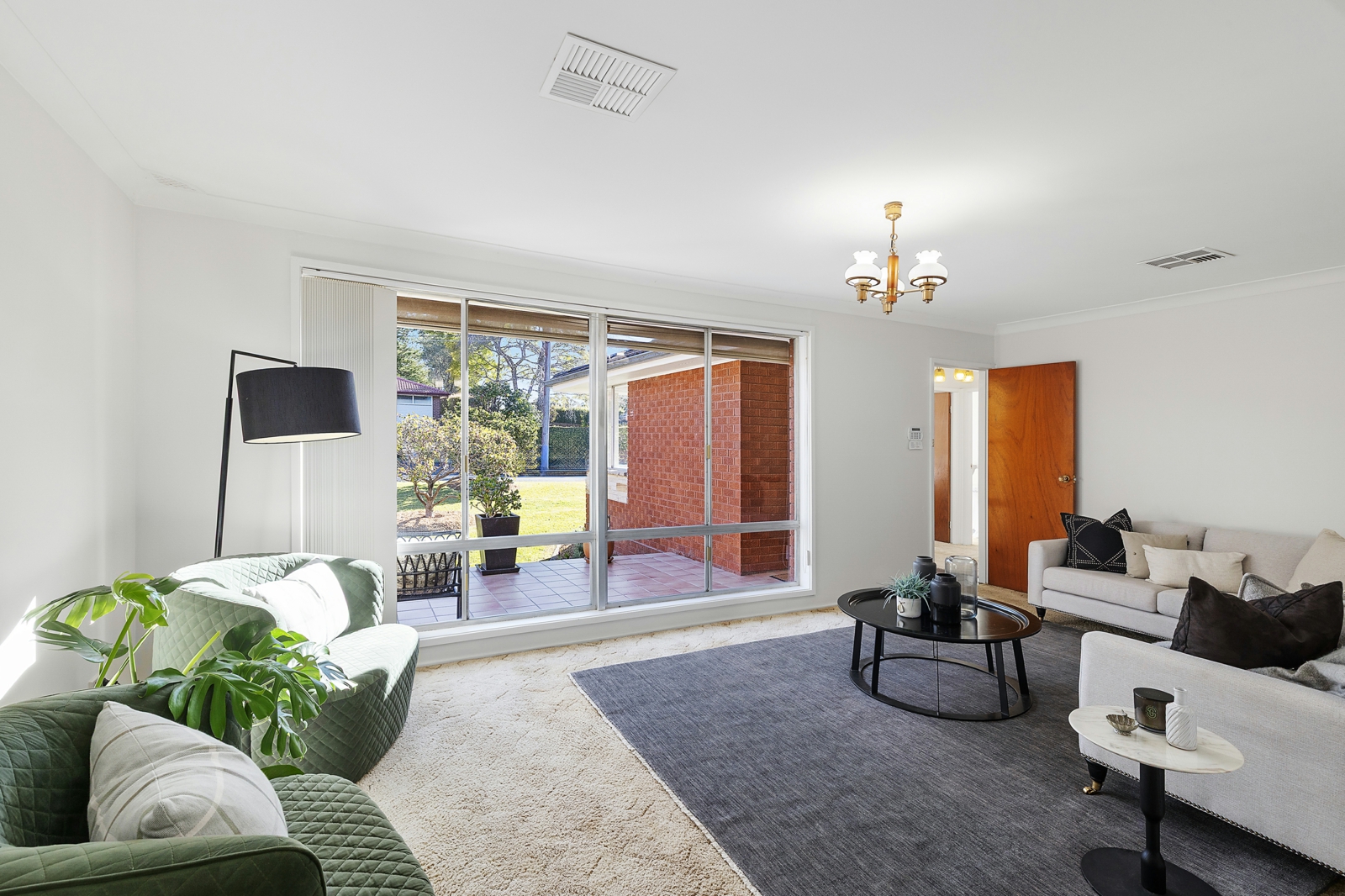 4 Kerrie Pl, Hornsby_Lounge.jpg