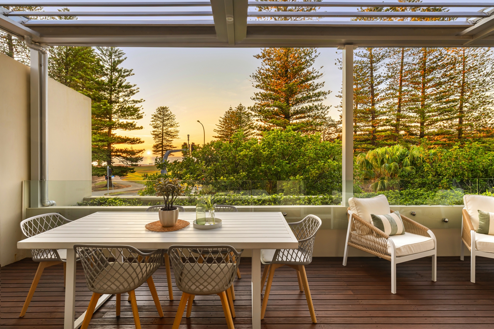 8/377 Barrenjoey Road, NEWPORT