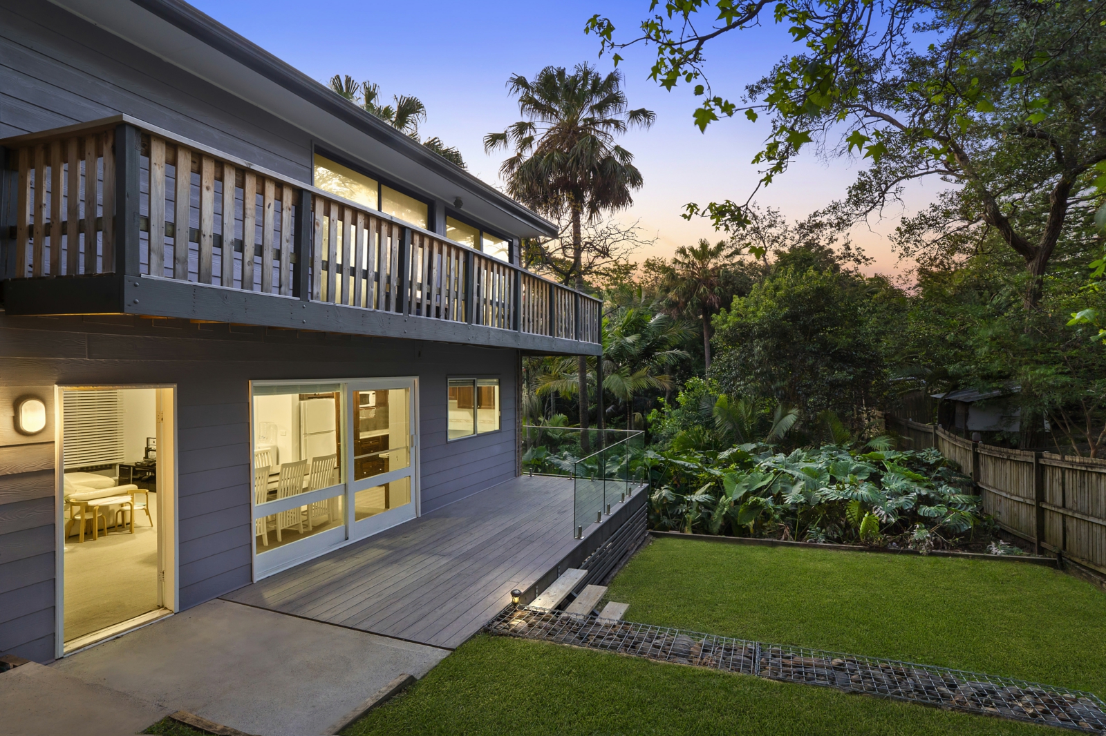 2/161 Barrenjoey Road, NEWPORT