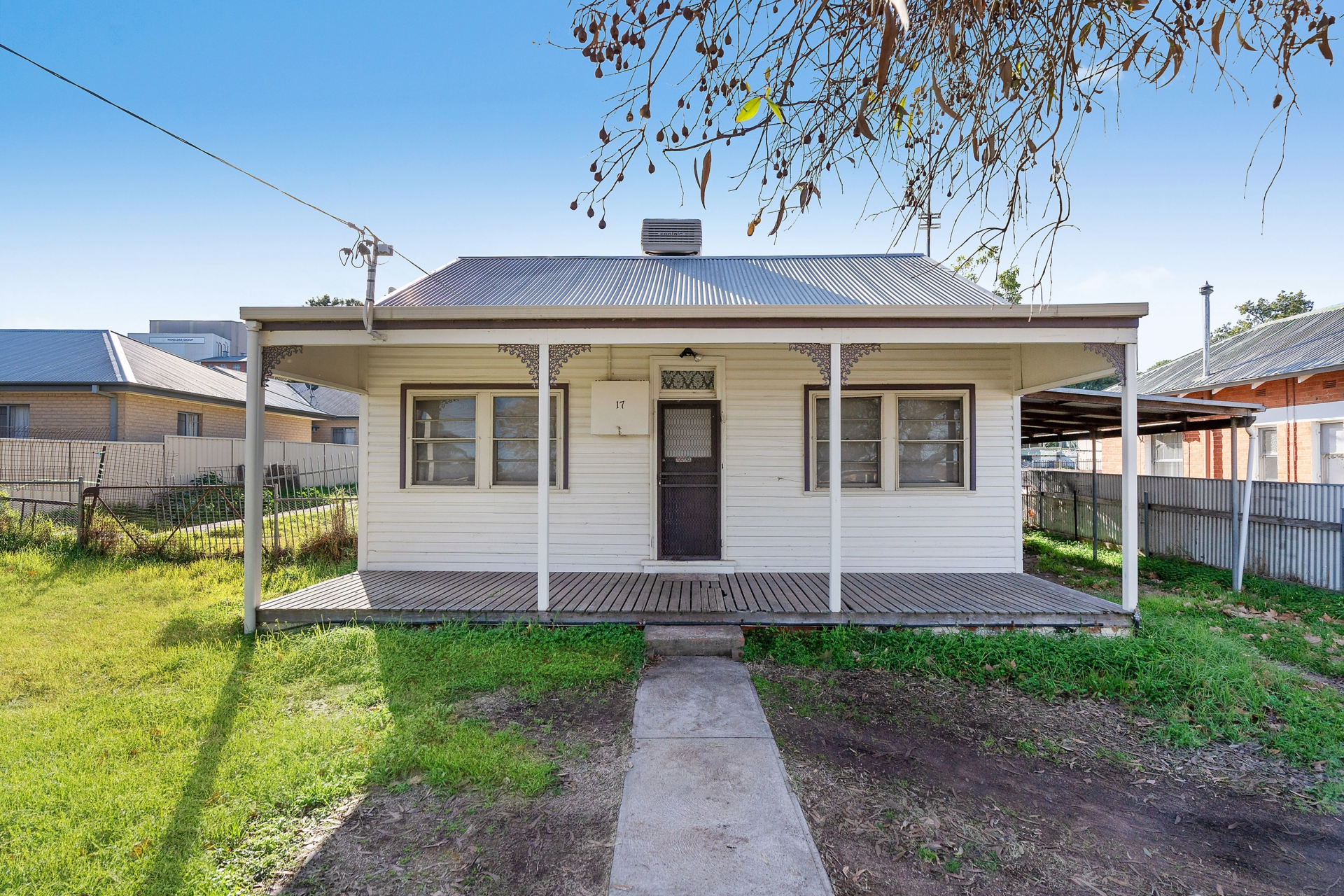 17 Elwin Street,Narrandera