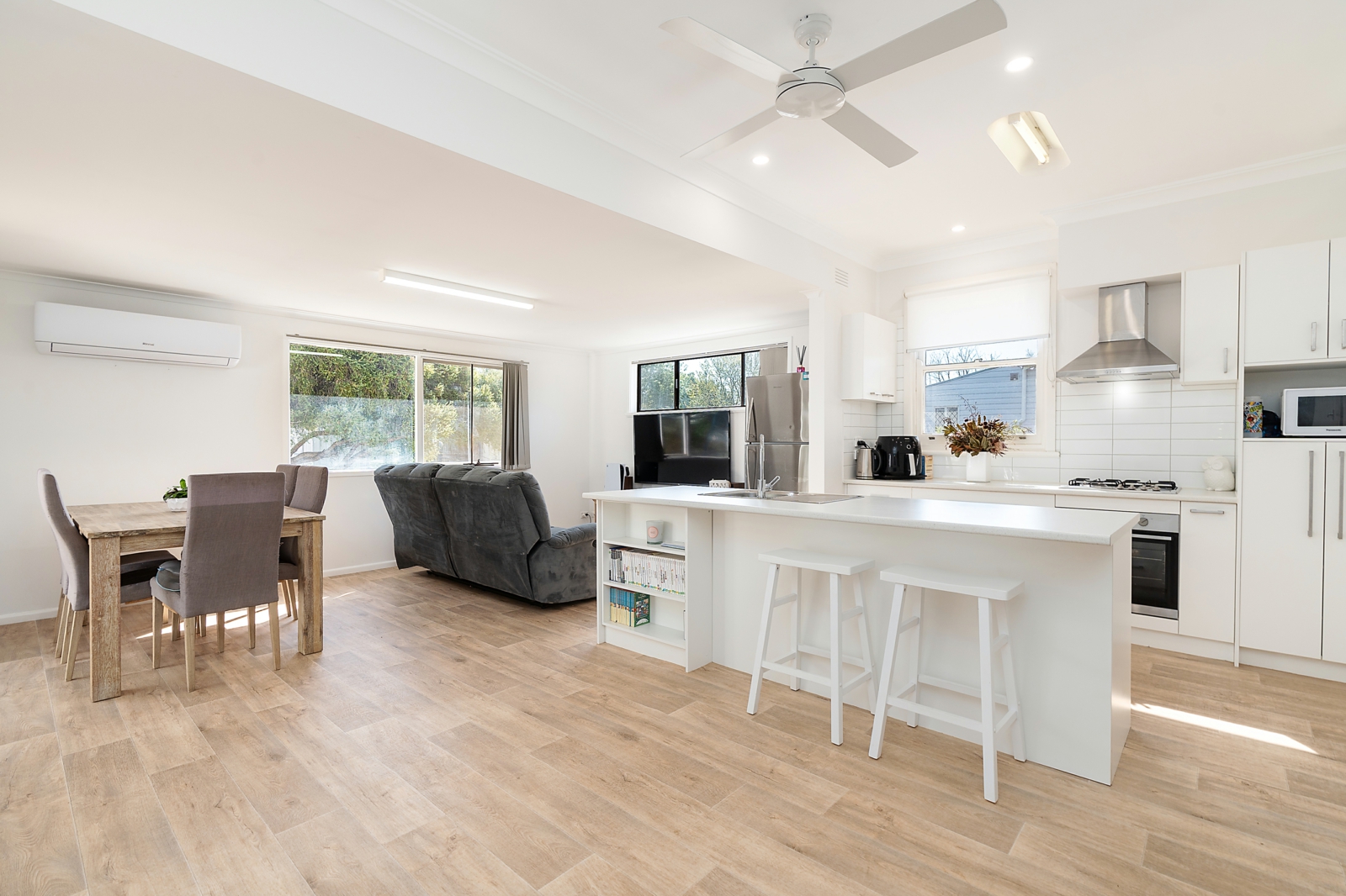 dining_kitchen