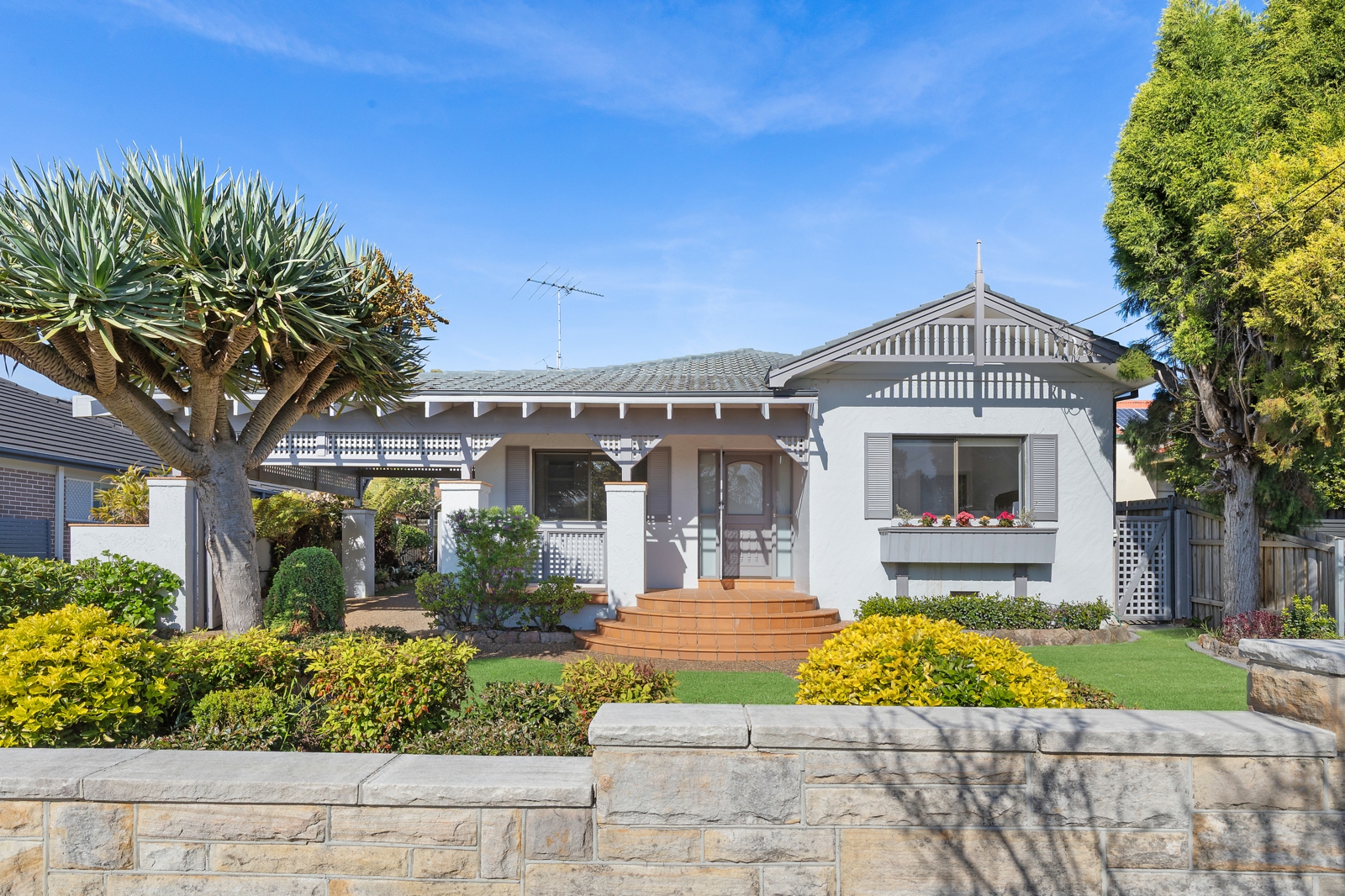 12 Palmerston Rd, Waitara_Facade 1.jpg