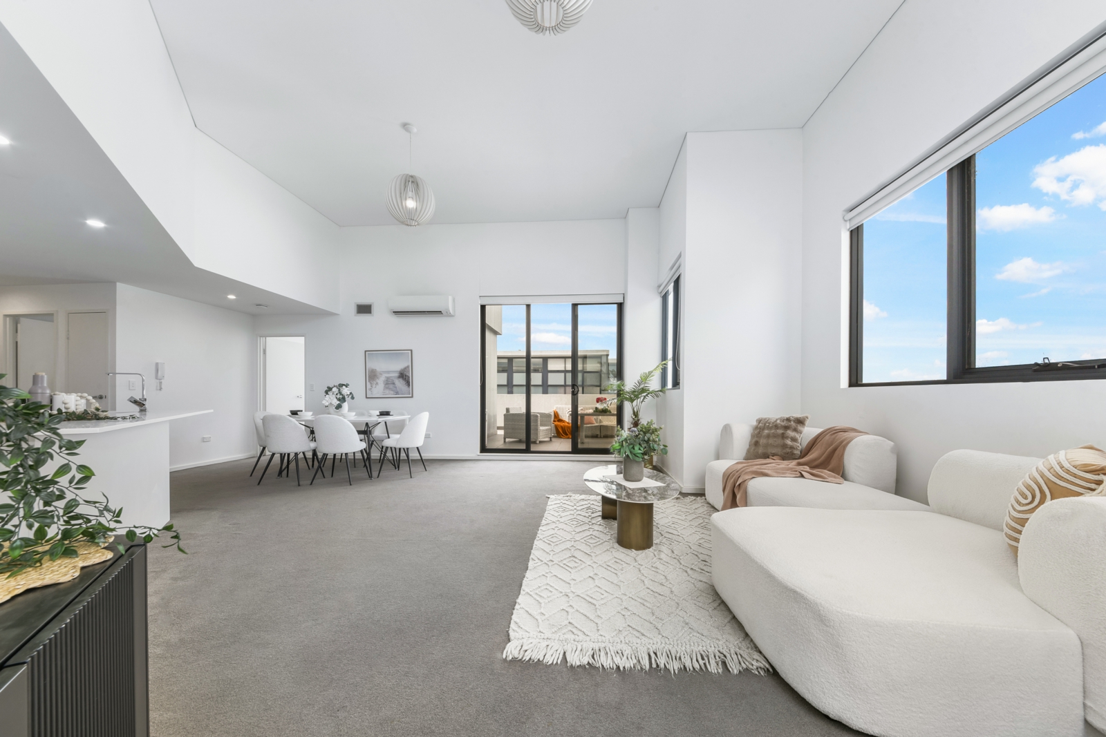 42/2 Bouvardia Street,Asquith