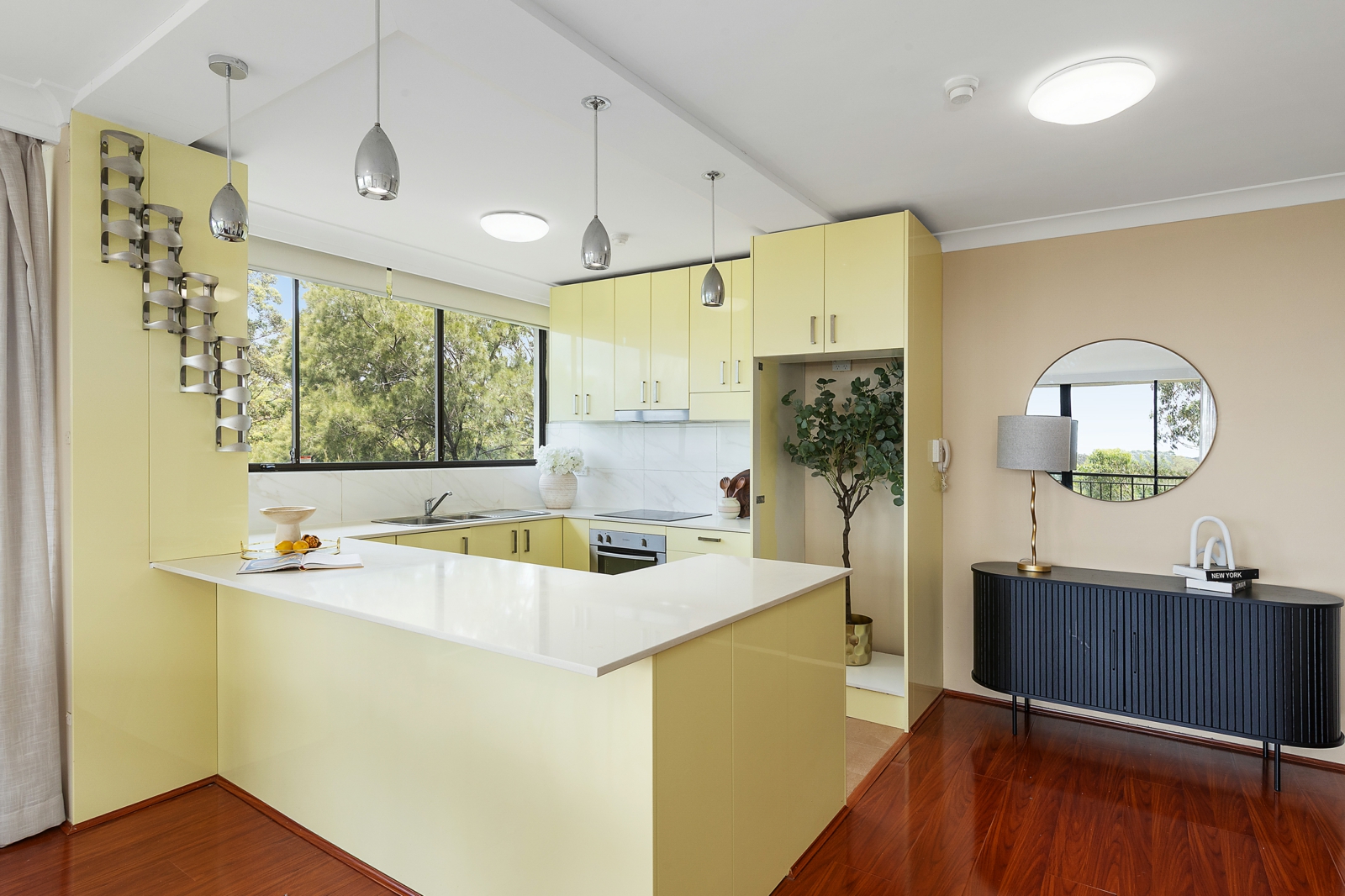 52_2 Francis Rd, Artarmon_Kitchen.jpg