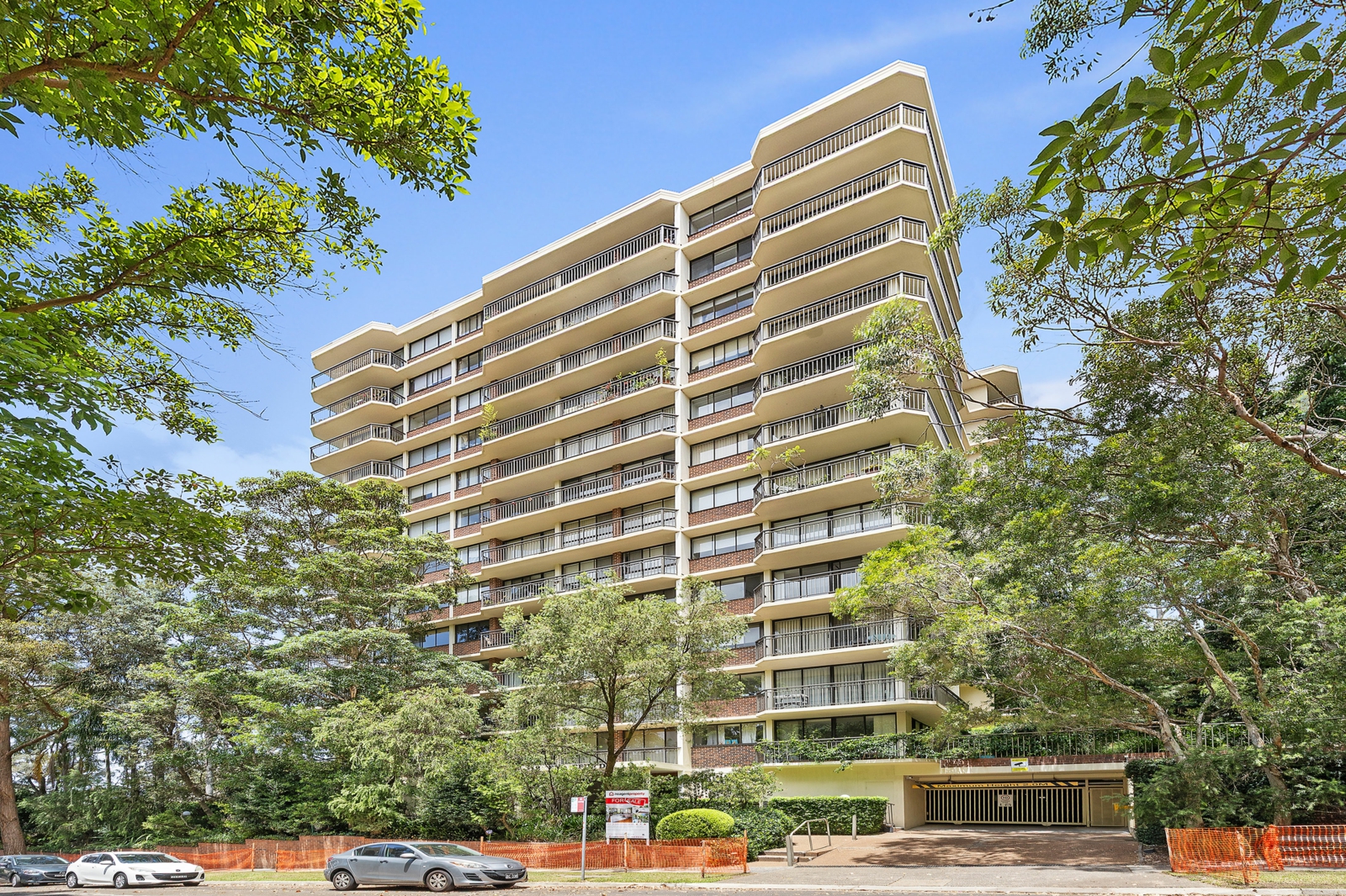 52_2 Francis Rd, Artarmon_Facade_a.jpg