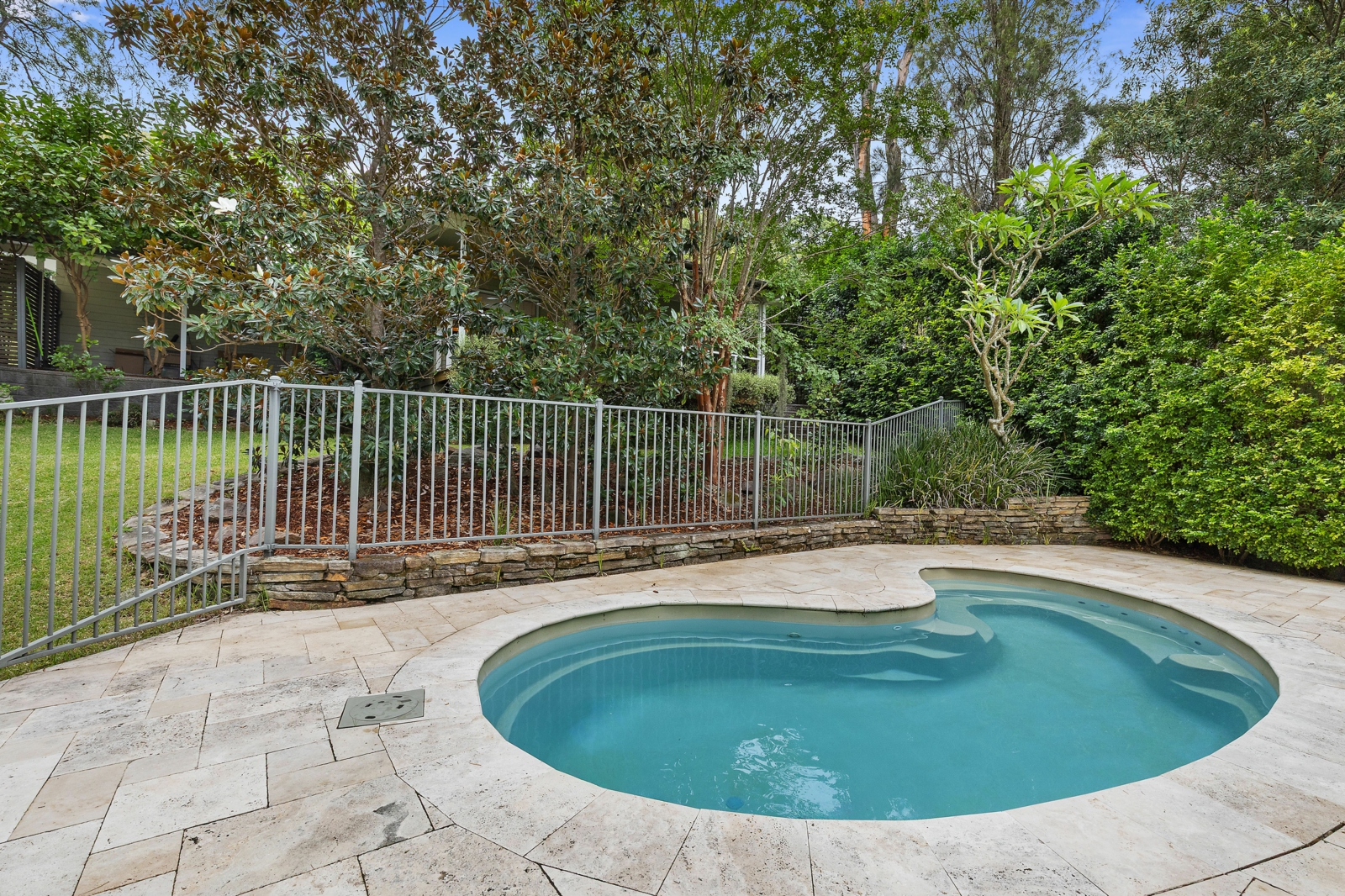 9 Meluca Cres, Hornsby_Pool_a.jpg