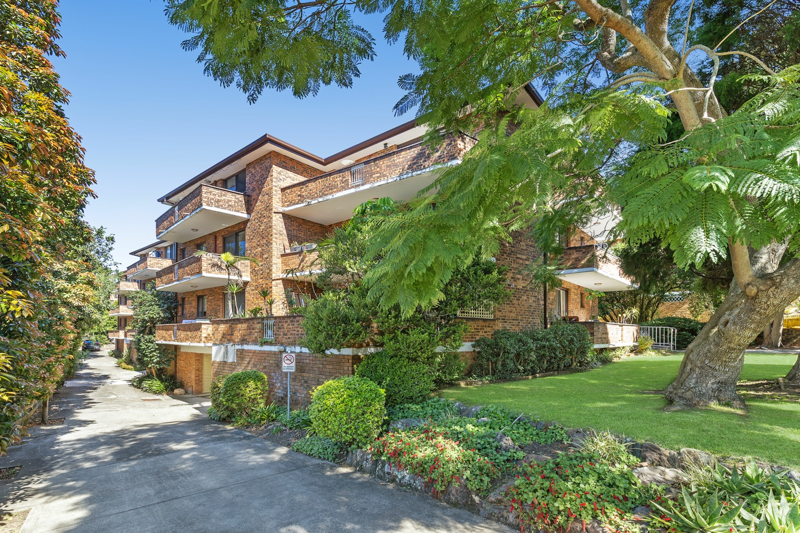 9_26 Burdette St, Hornsby_Facade.jpg